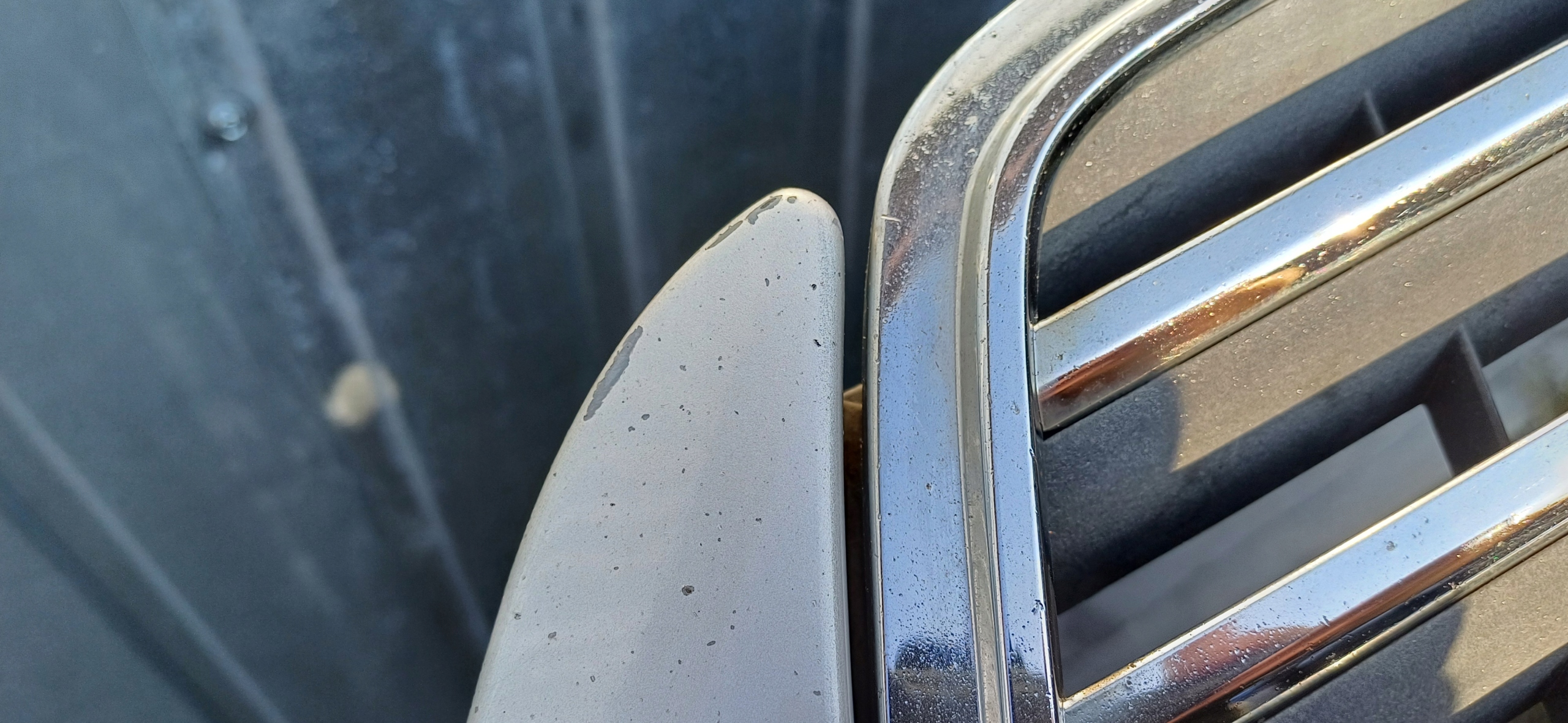 MERCEDES W203 LIFT Capot Grille 745