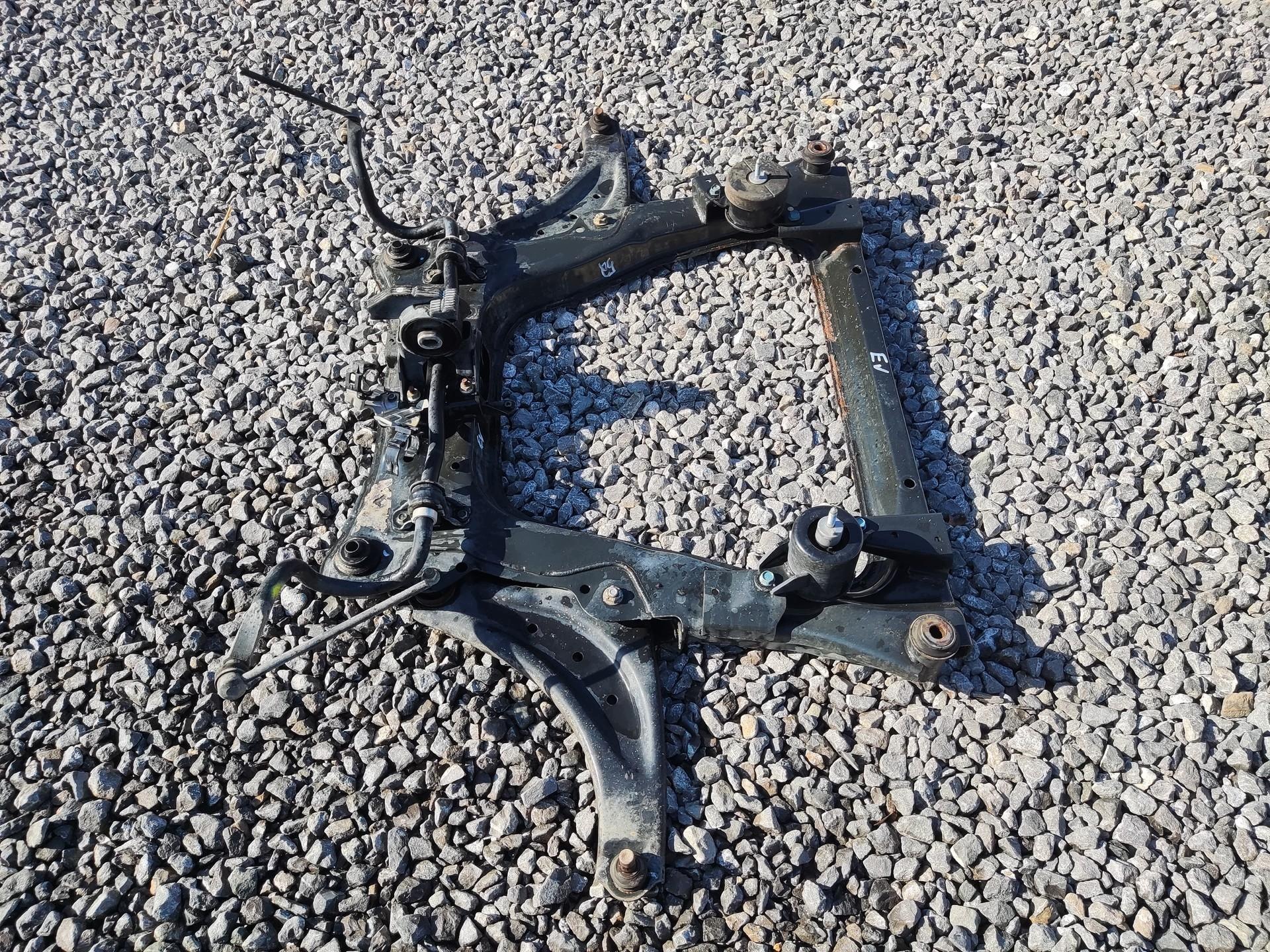 axle beam subframe front subframe of the arm NISSAN LEAF II 2017-2022