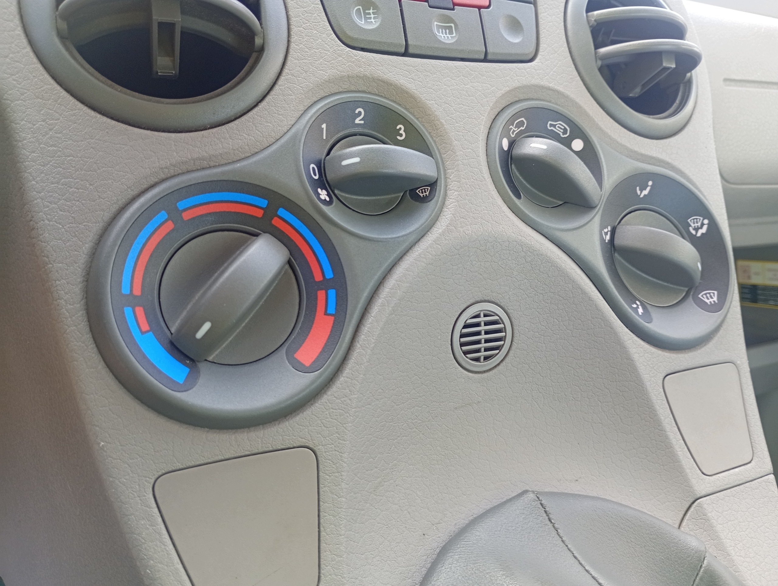 Panel switch regulacja air conditioning devices ogrzewania Fiat Panda 2 II 03-09