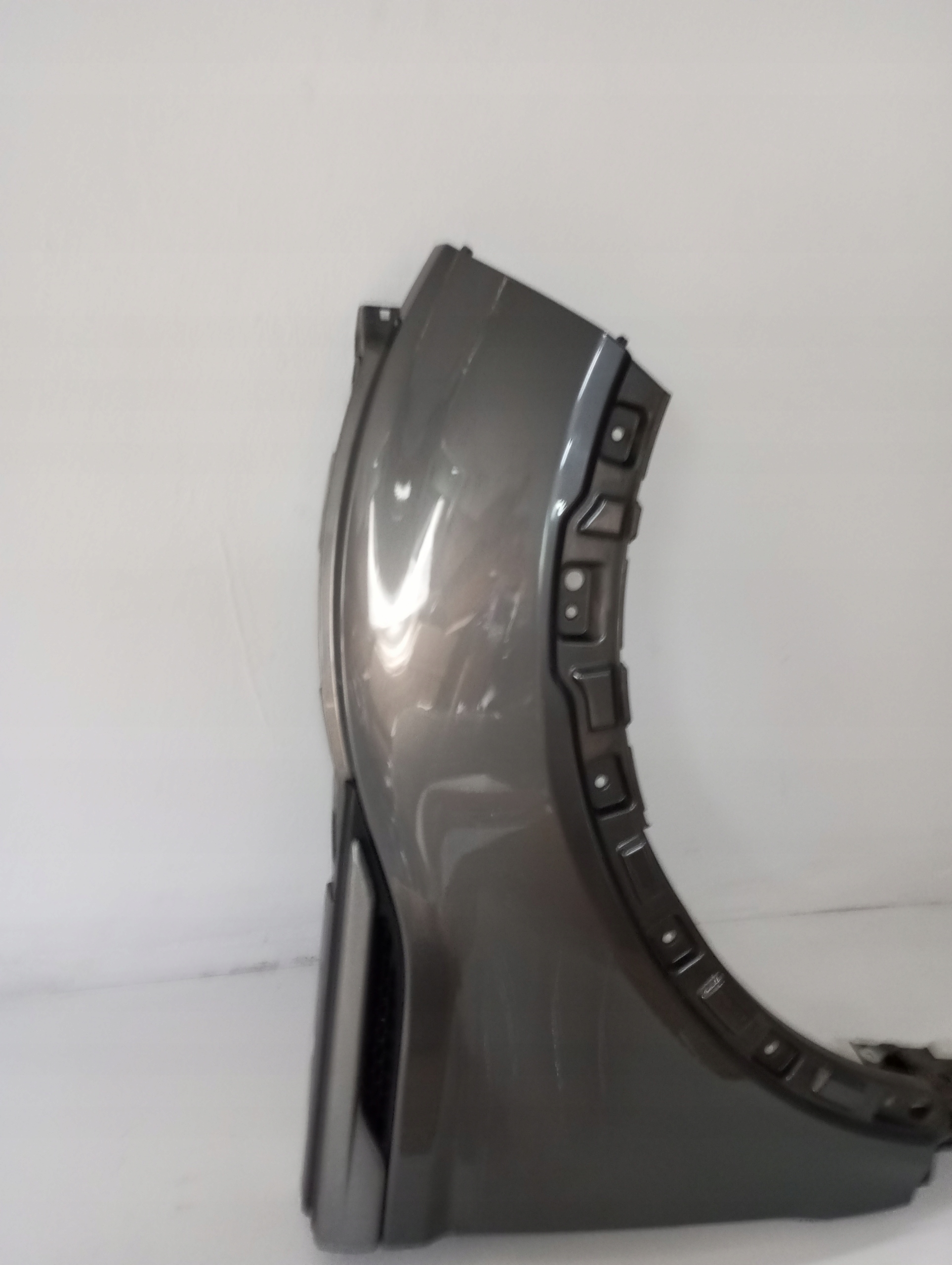 fender left RANGE ROVER EVOQUE and