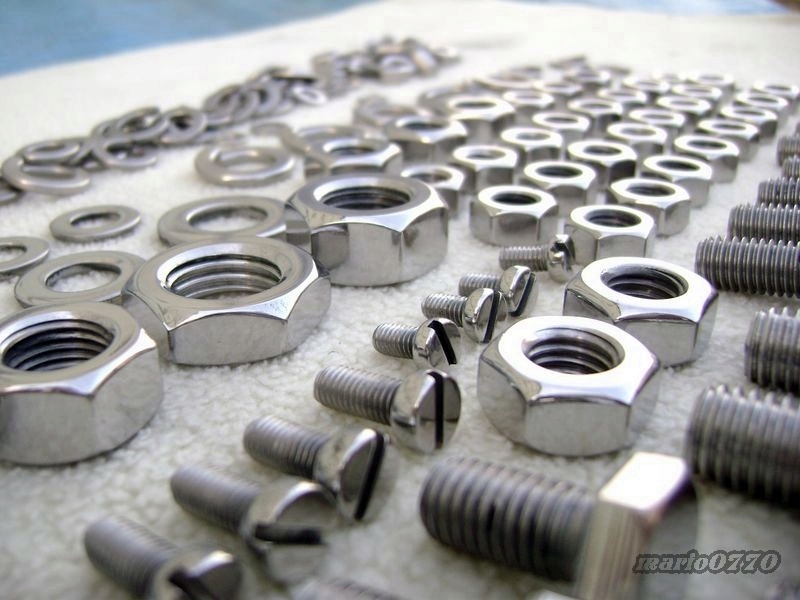 Polerowane śruby nierdzewne komplet WSK M06-64 Producent inny