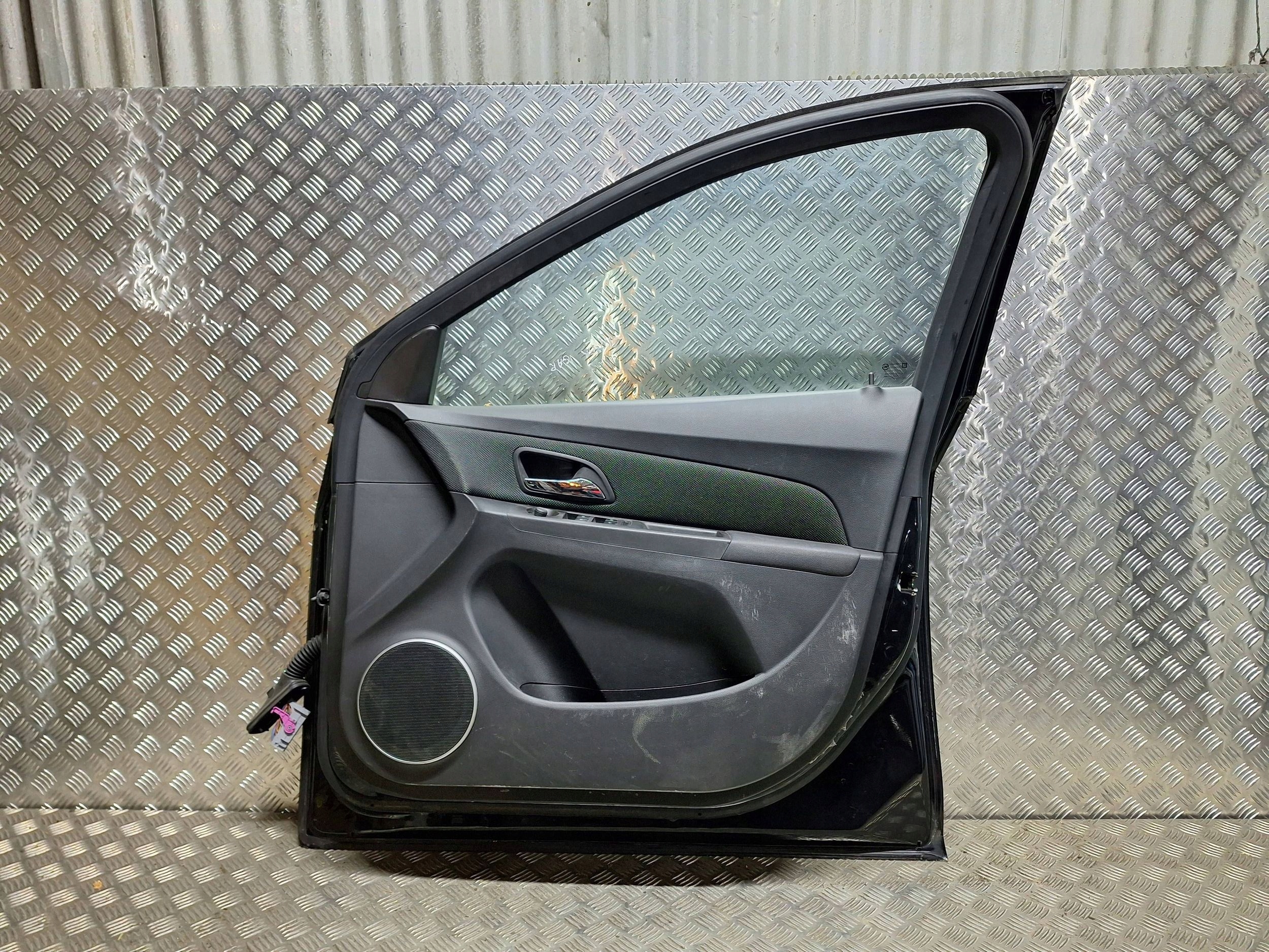 door right front CHEVROLET CRUZE 08-16 complete