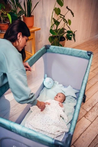 ŁÓŻECZKO TURYSTYCZNE SKŁADANE KOJEC MoMi BELOVE MATERAC TORBA Długość 125 cm