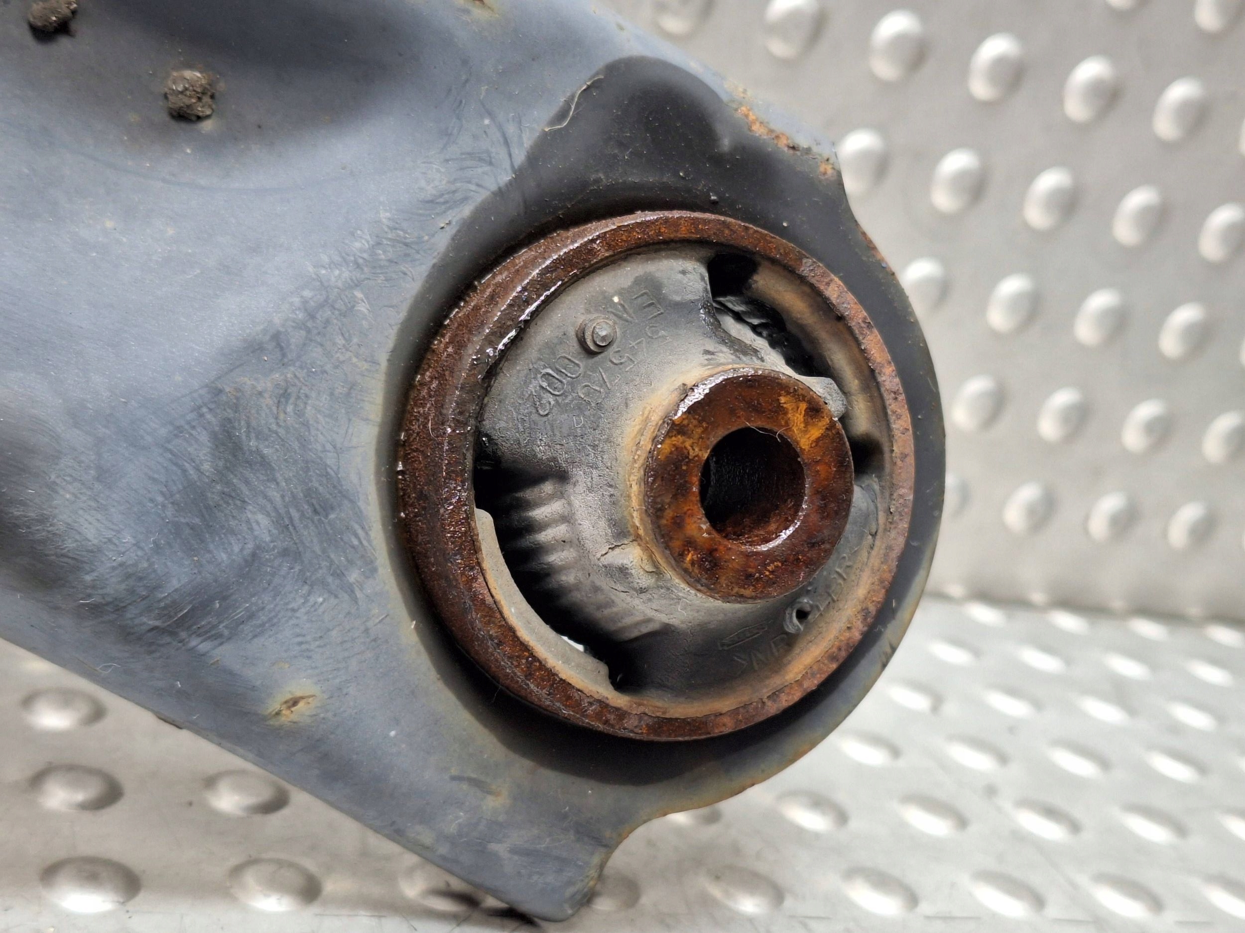 arm left front NISSAN X-TRAIL T32 14-21