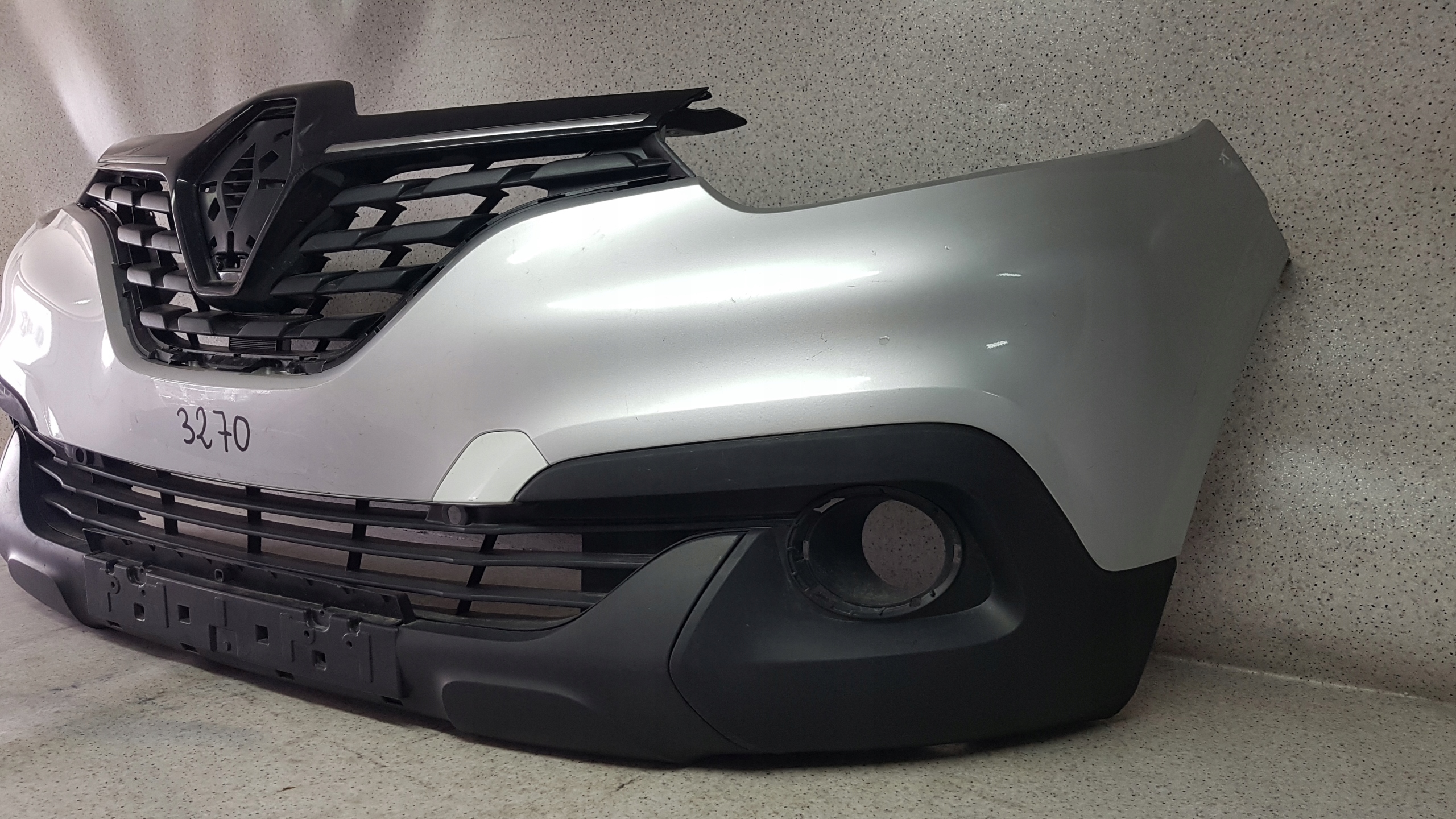 RENAULT KADJAR 2015 - bumper front 3270