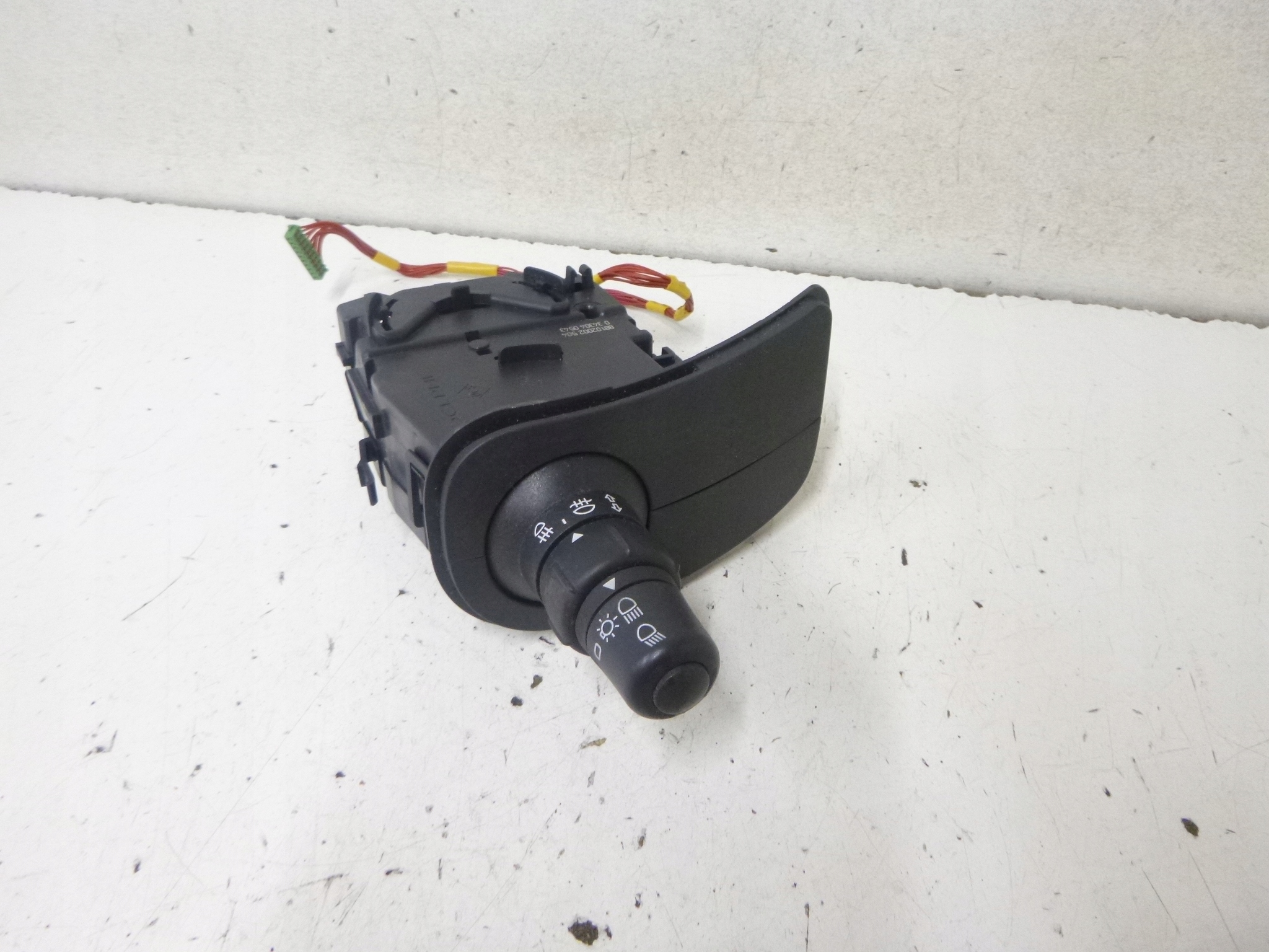 Manetka Indicateurs de direction Renault Modus 1.2 2005r. 88102002504