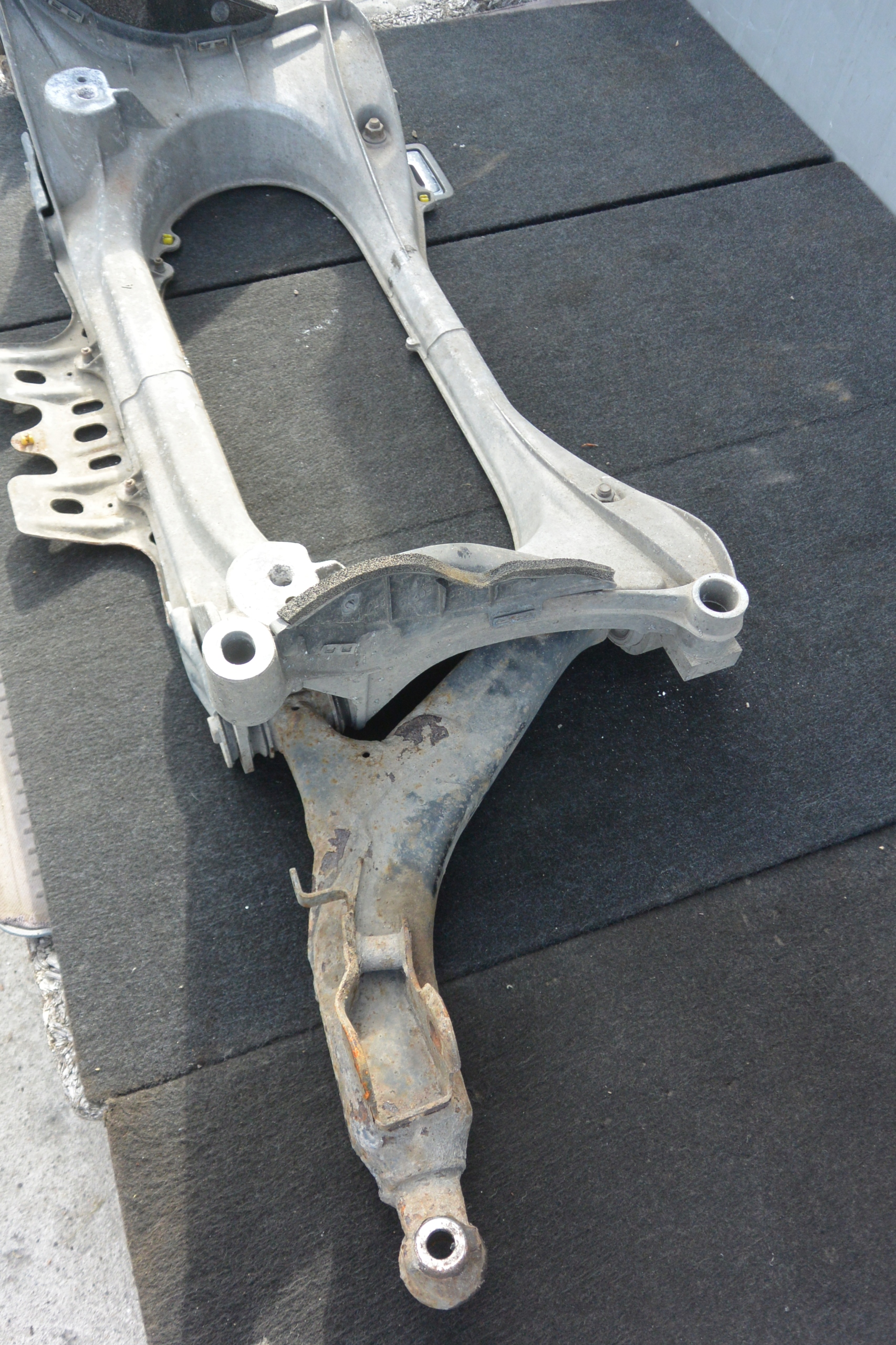 axle beam subframe sider arm left right front KPL 3.5 V6 LEXUS GS III 450H MK3