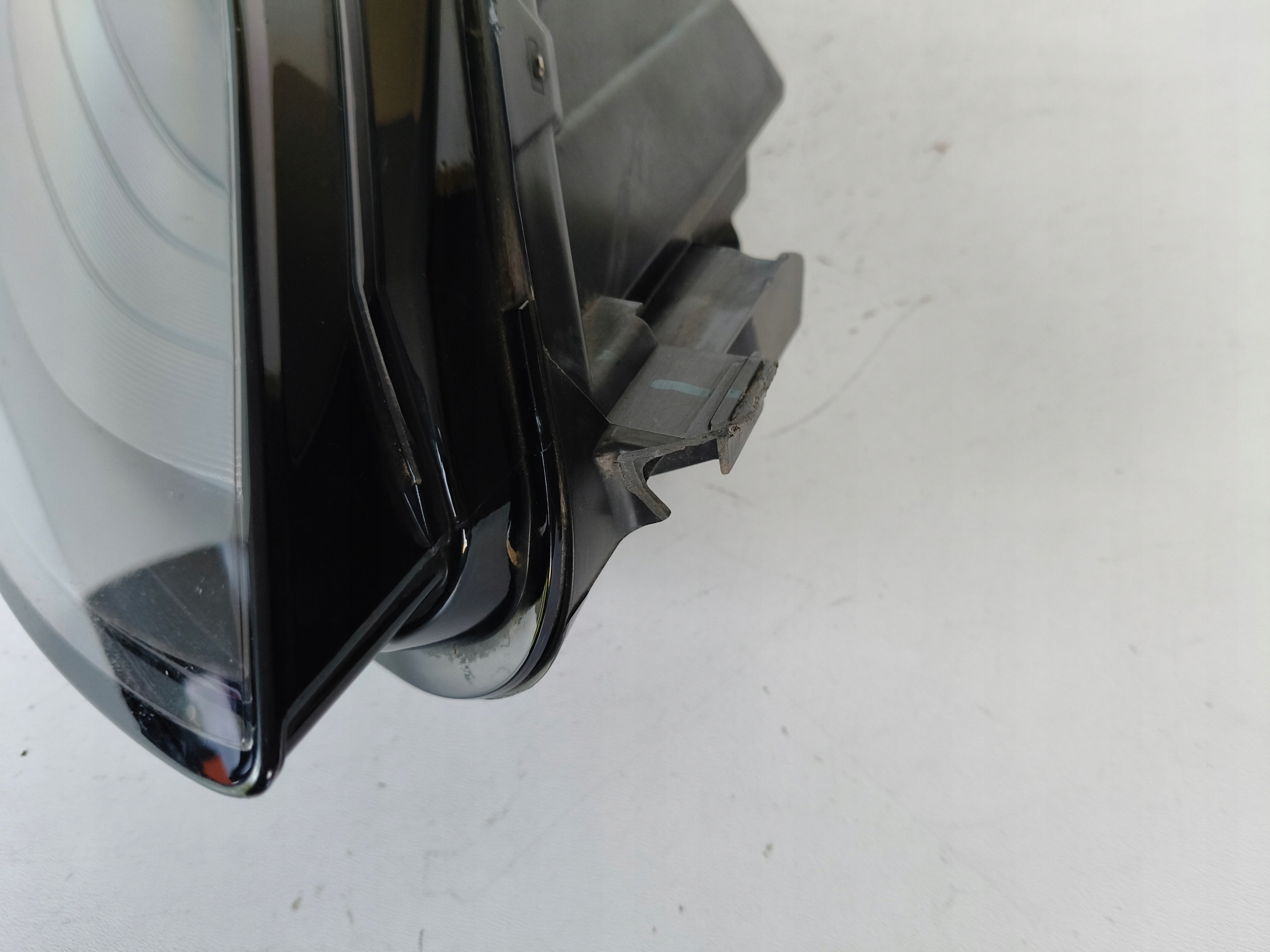 light right REFLEKTOR TESLA MODEL 3 Y 20- LIFT FULL LED