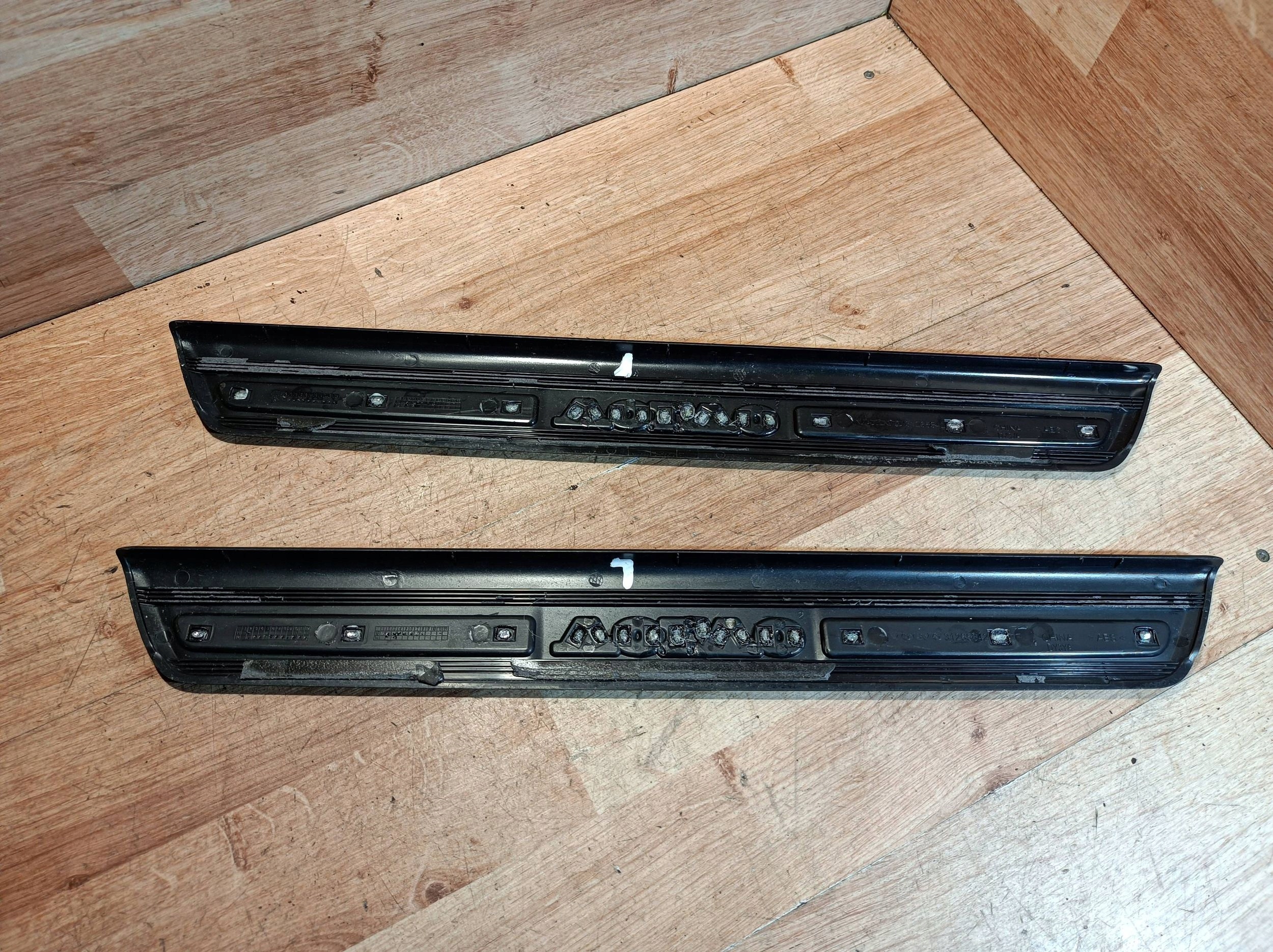 cap threshold door przednich Volvo V40 31265842