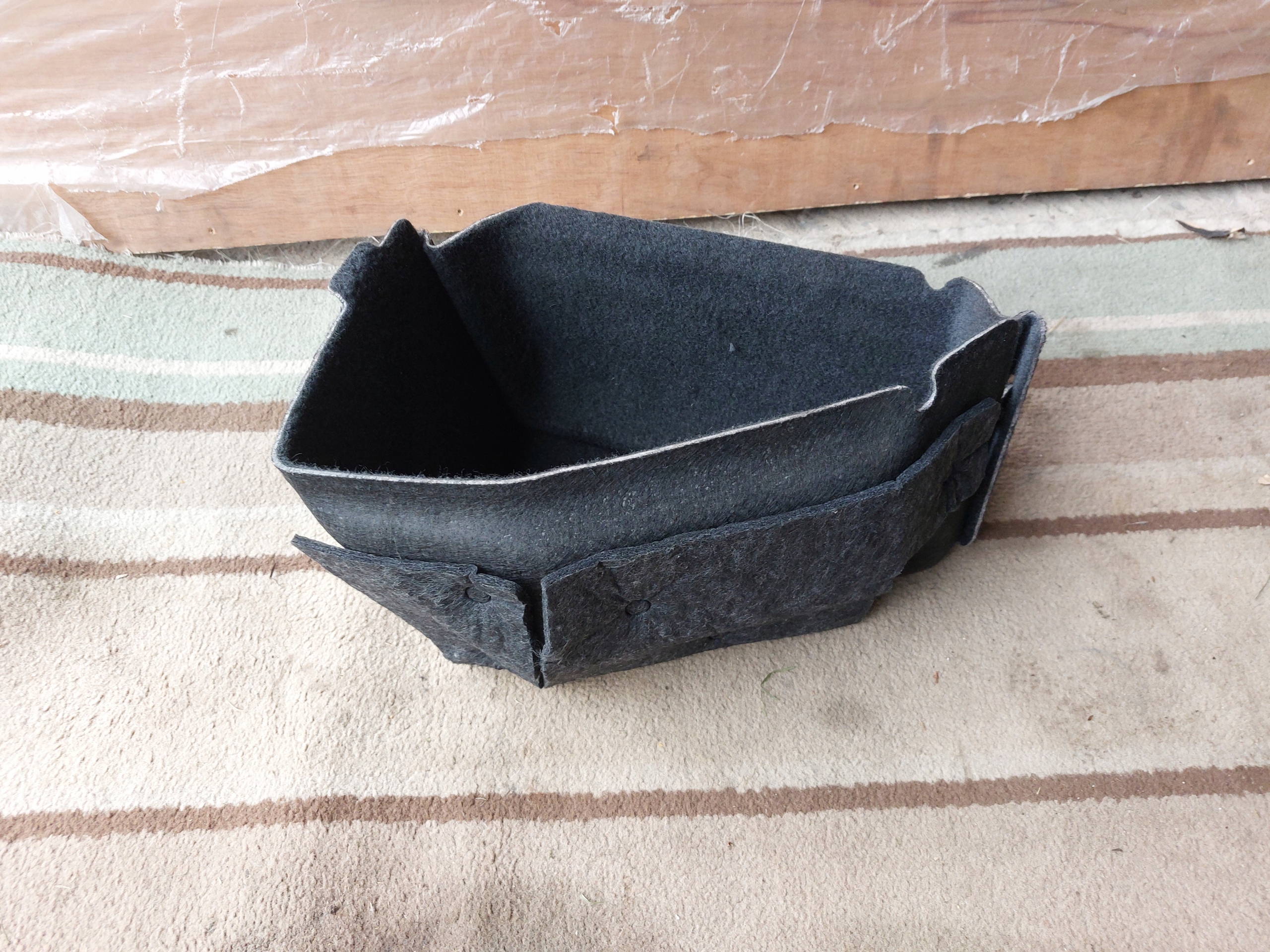 passenger compartment boot left PORSCHE TAYCAN 23r