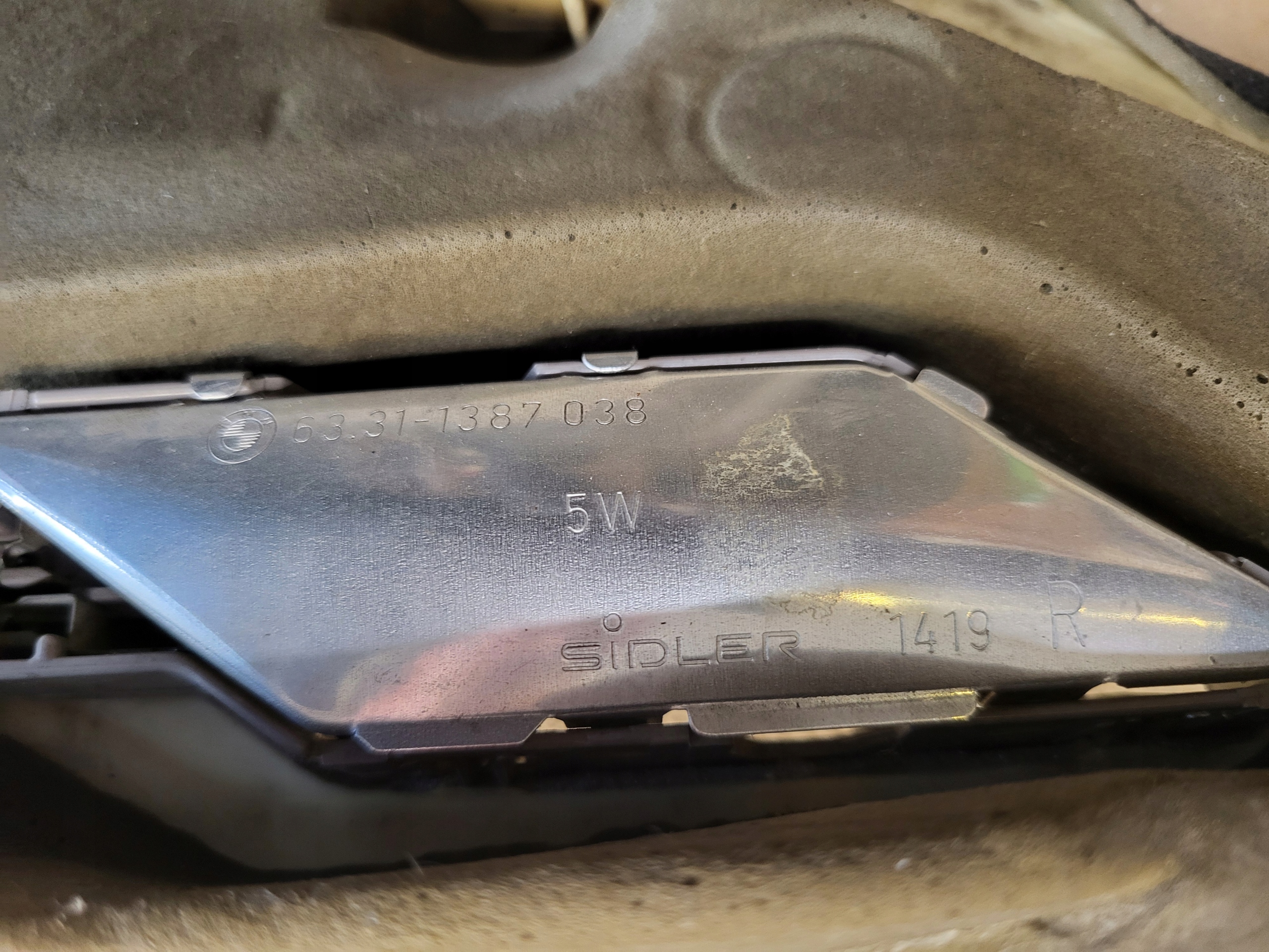cover side SLUPKA light BMW 3 E46 m-packet black 1387038 1977022