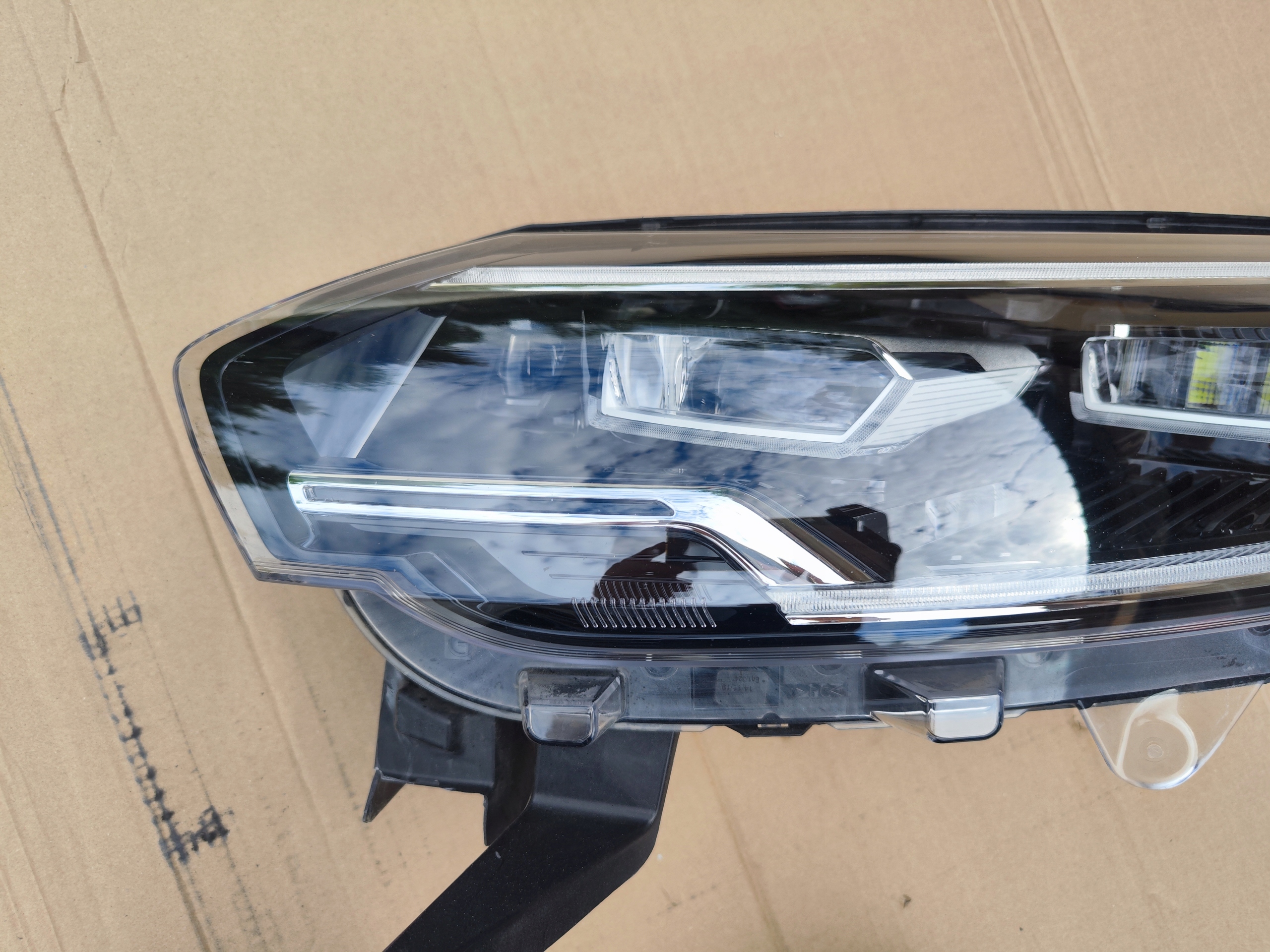 RENAULT ESPACE 5 V LIFT LED MATRIX left 260601628R light front