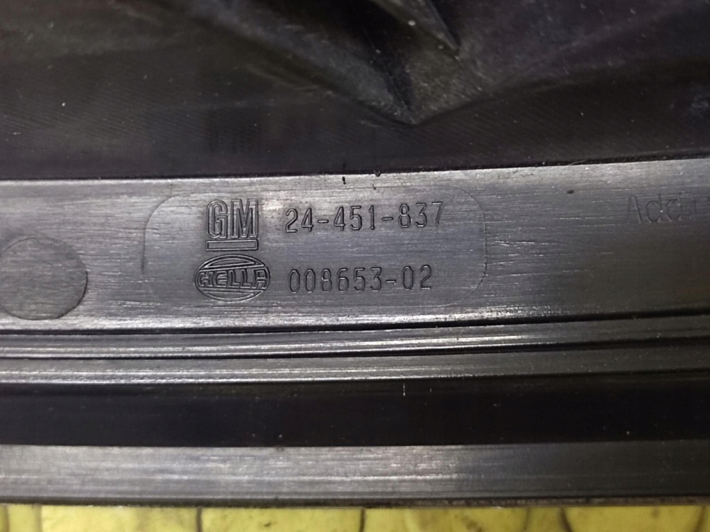 OPEL ASTRA H light right rear part 24451837