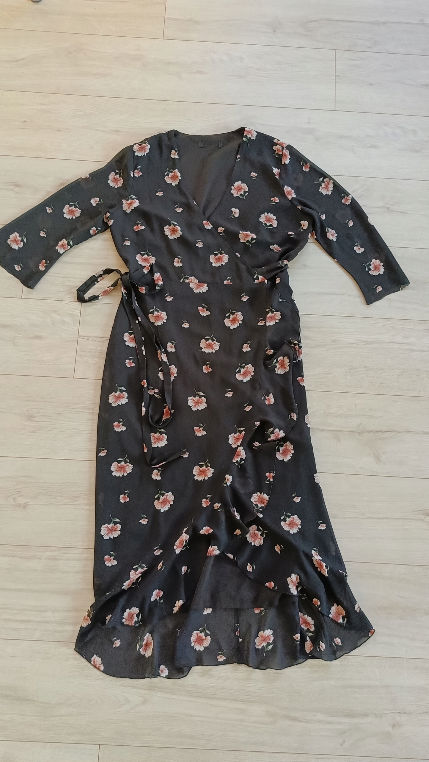 Sukienka kwiaty maxi XXL 44 Długość maxi