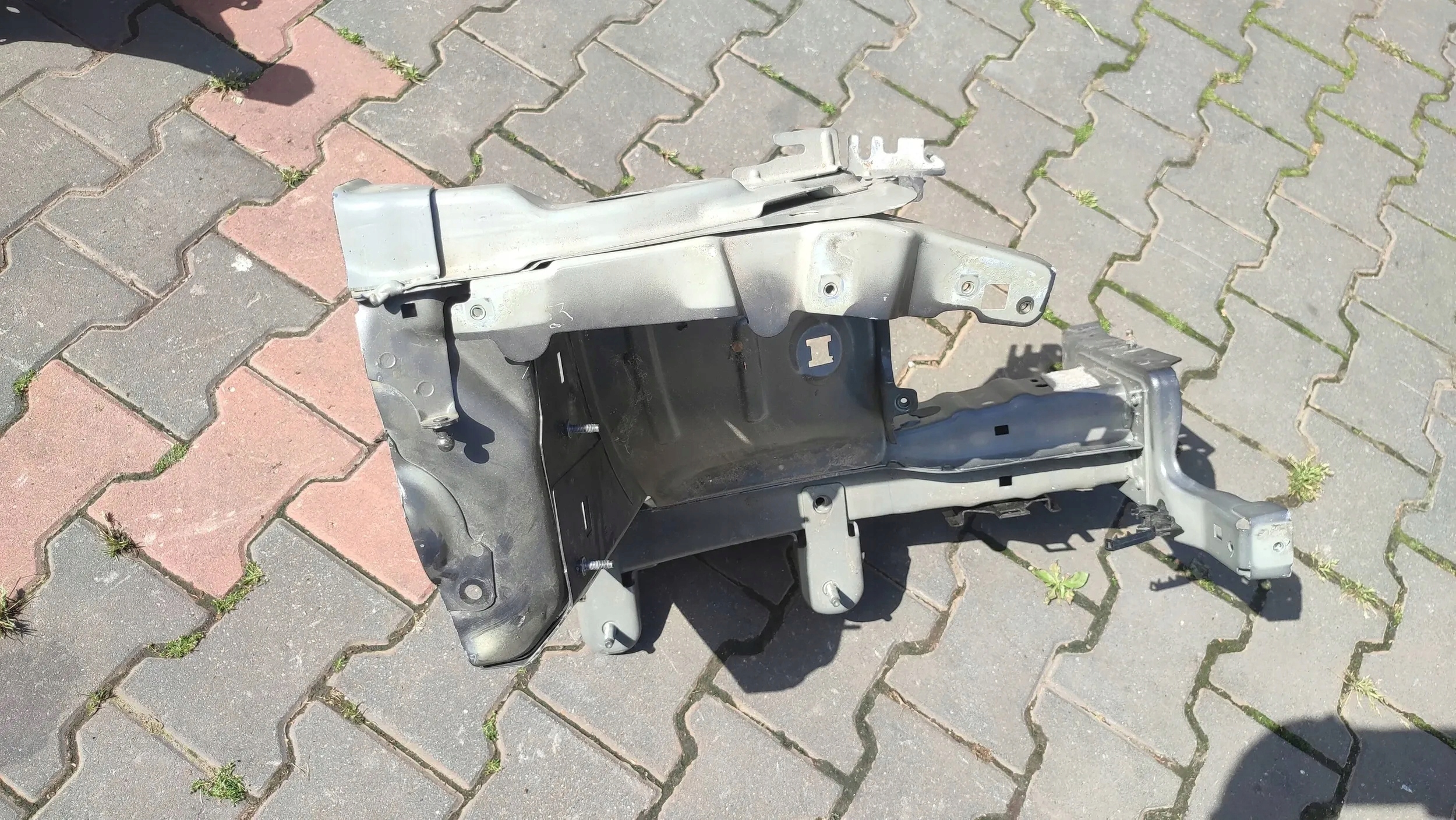 Peugeot 508 II 2022 front side left quarter