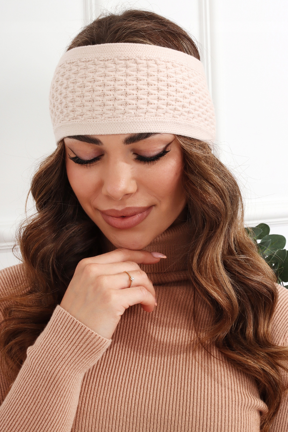 OPASKA DAMSKA NA GŁOWĘ USZY NAUSZNIKI TURBAN CZAPKA CIEPŁA SZEROKA KREMOWY Model 2717