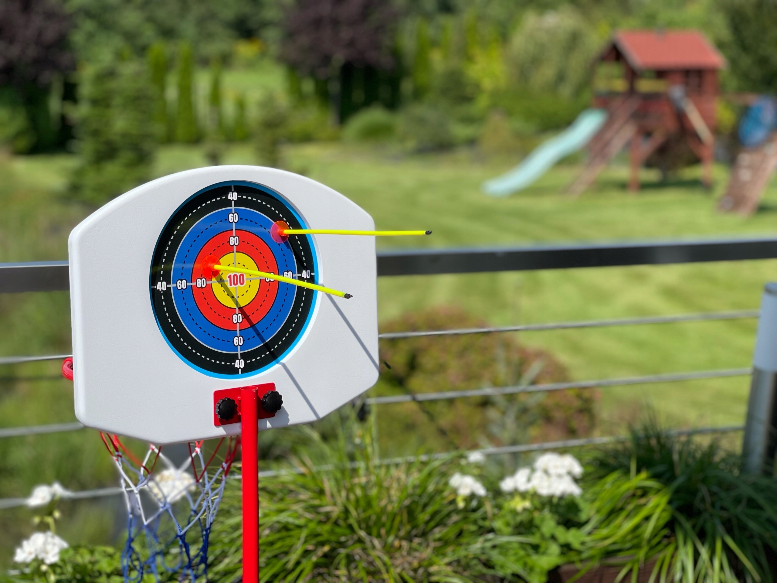 ZESTAW DO KOSZYKÓWKI KOSZ PIŁKA + ŁUK I STRZAŁY GRA SPORTOWA DLA DZIECI Szerokość produktu 39 cm