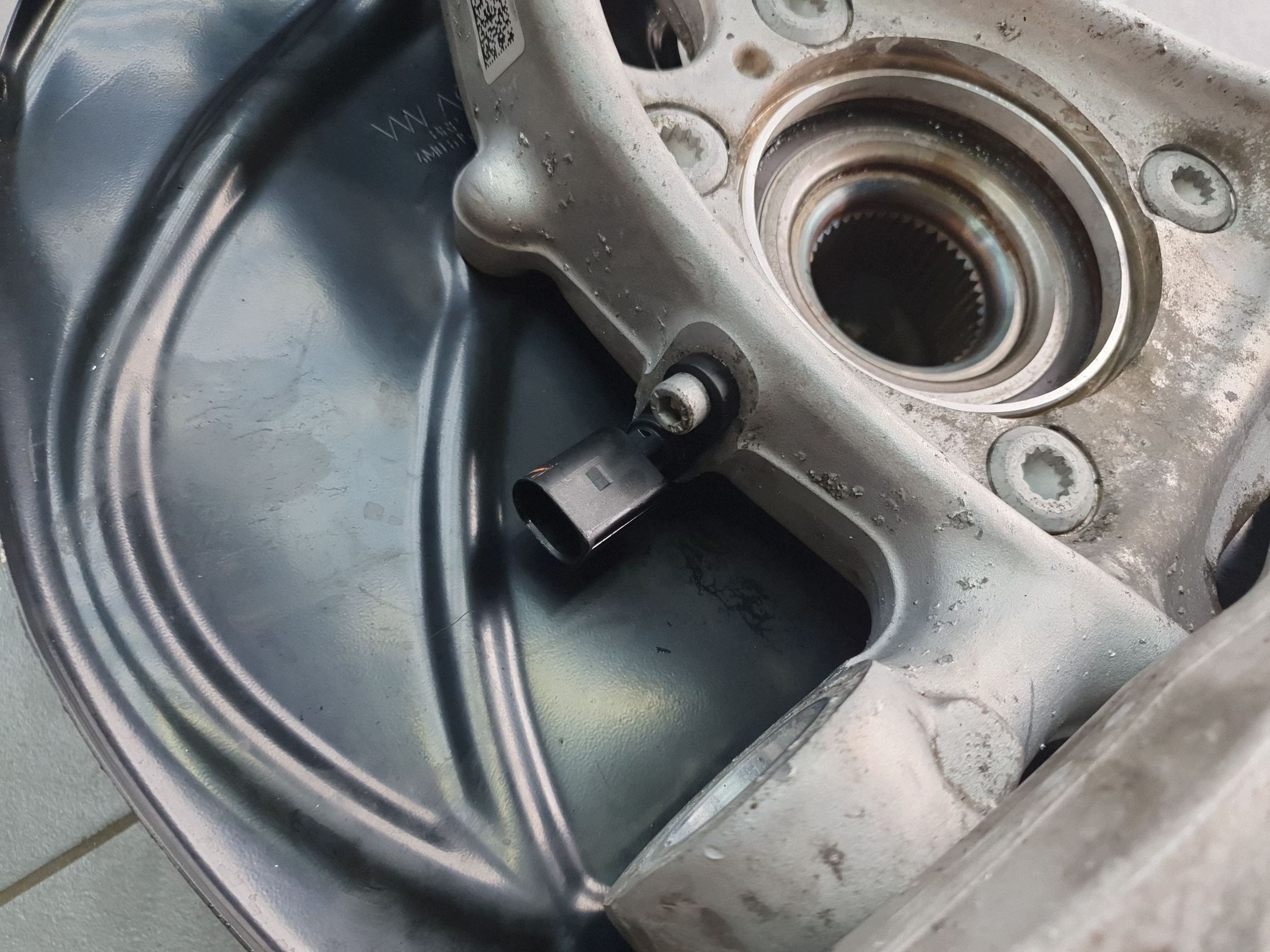 Audi Q7 4M otoč pravá předek přední 4M0407242J ramene