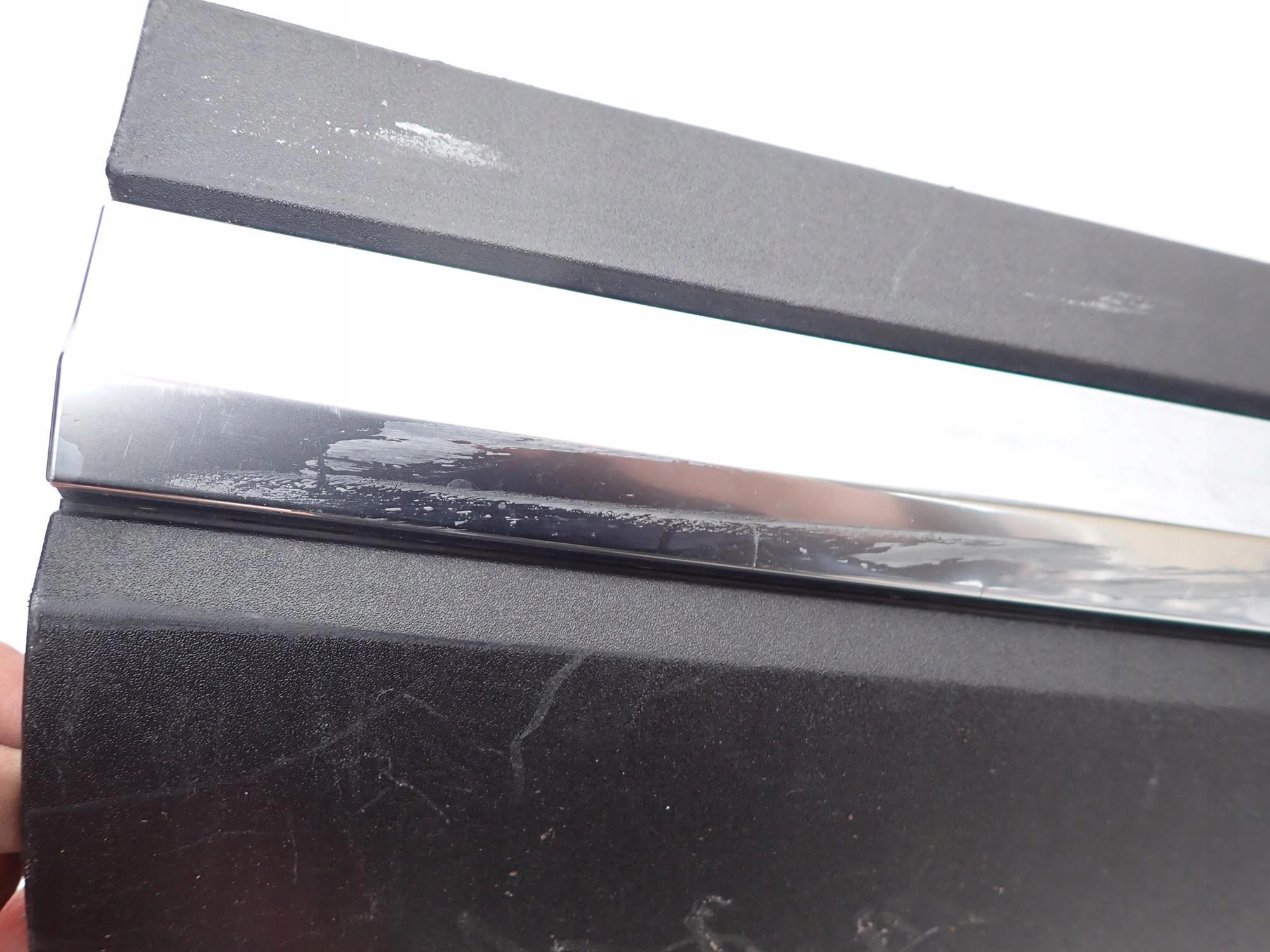 FORD EXPLORER VI 6 19-> cap moulding door right front