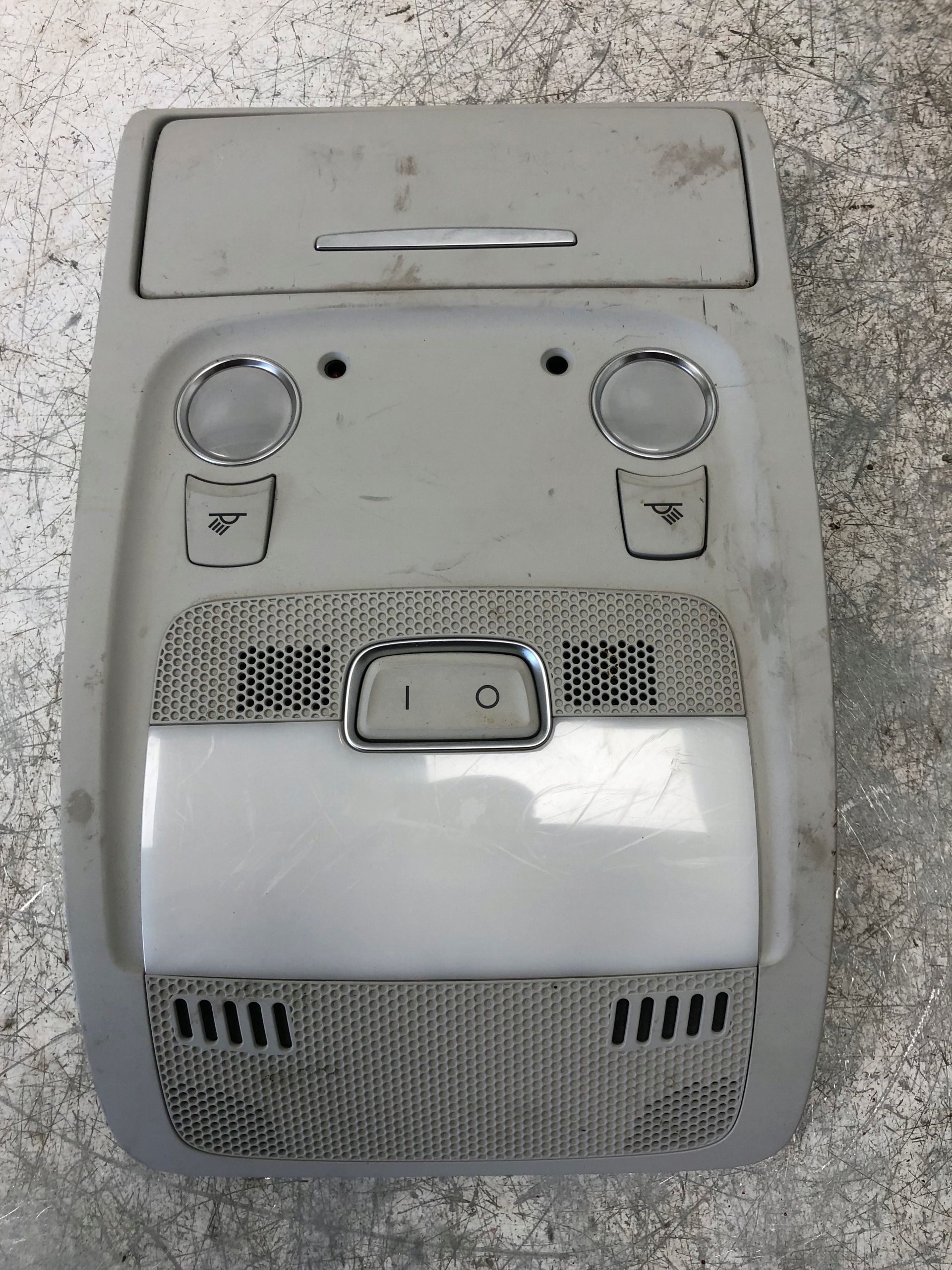 FANALE CIELO INTERNO AUDI A4 B8 A5 8T0947135B