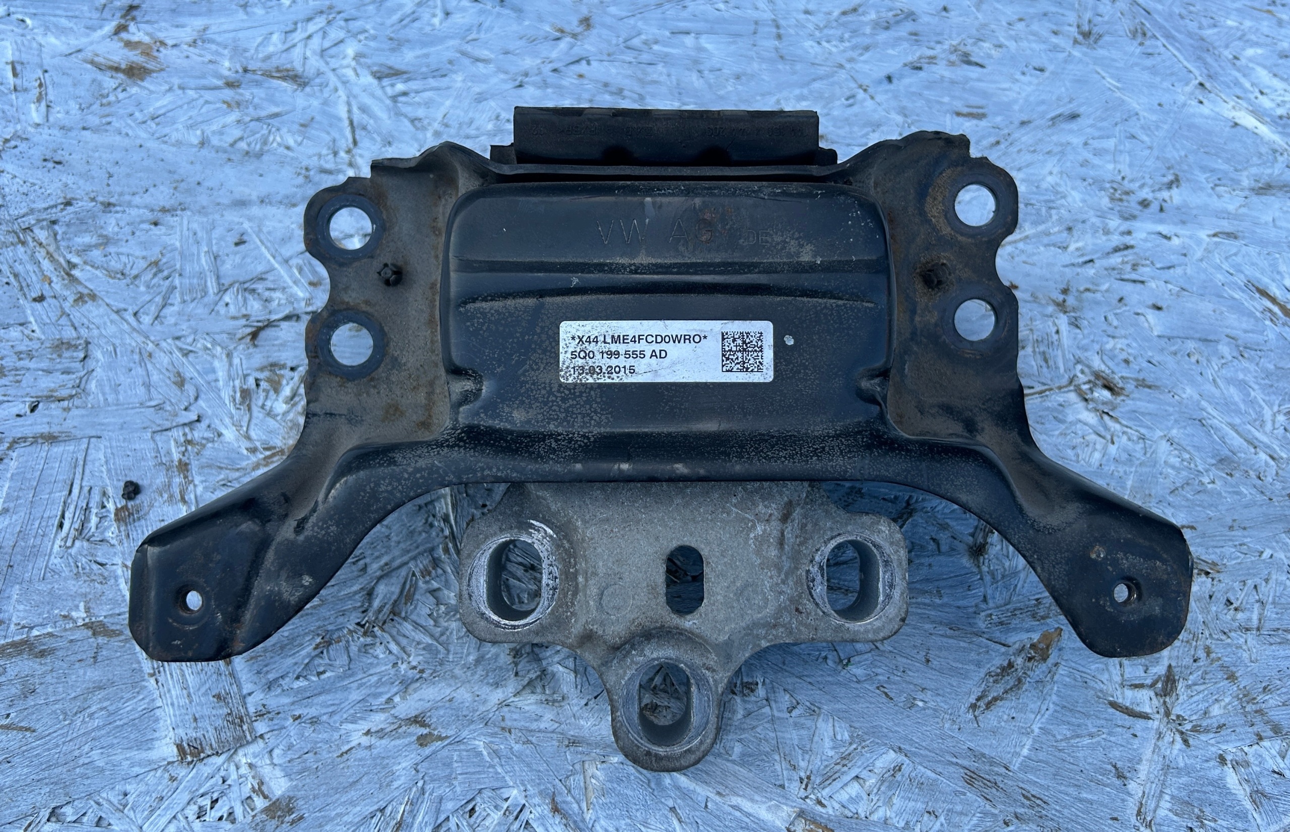 holder gearbox mount DSG VW PASSAT B8 14- 5Q0199555AD