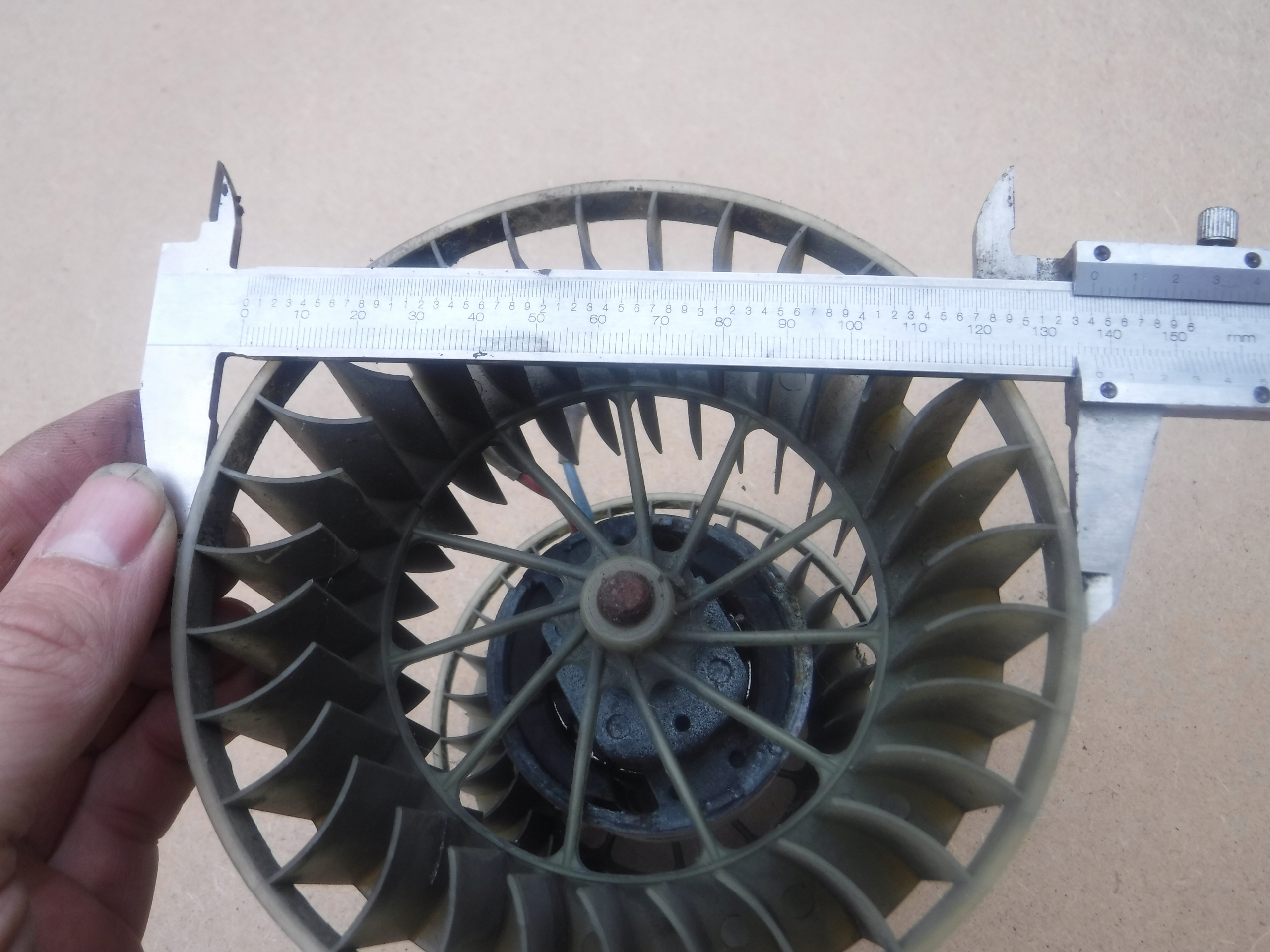 ventilátor topení mercedes W124 klimatyzacja