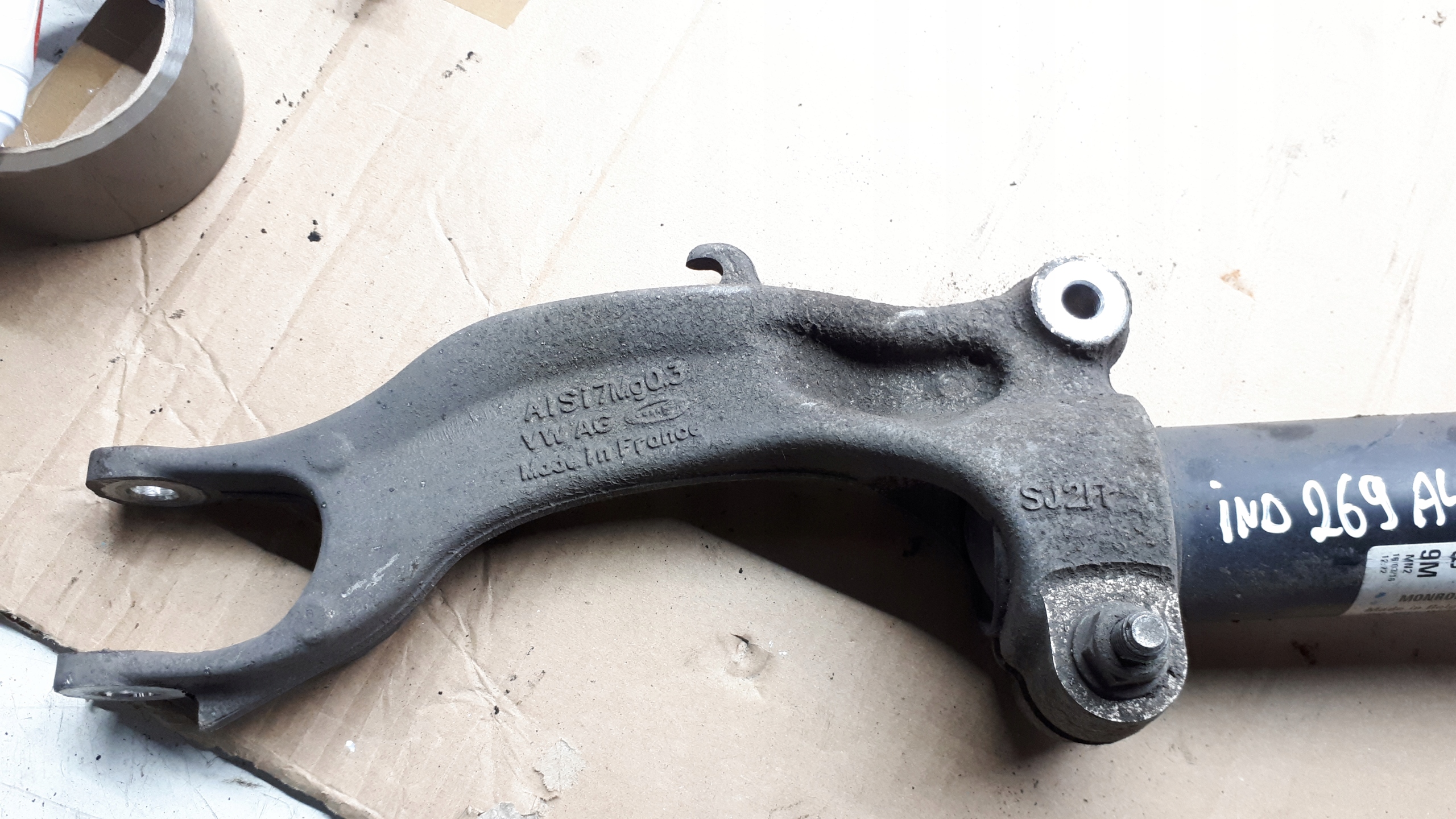 A4 B9 8W shock absorber right front 8W0031AL A5 8W