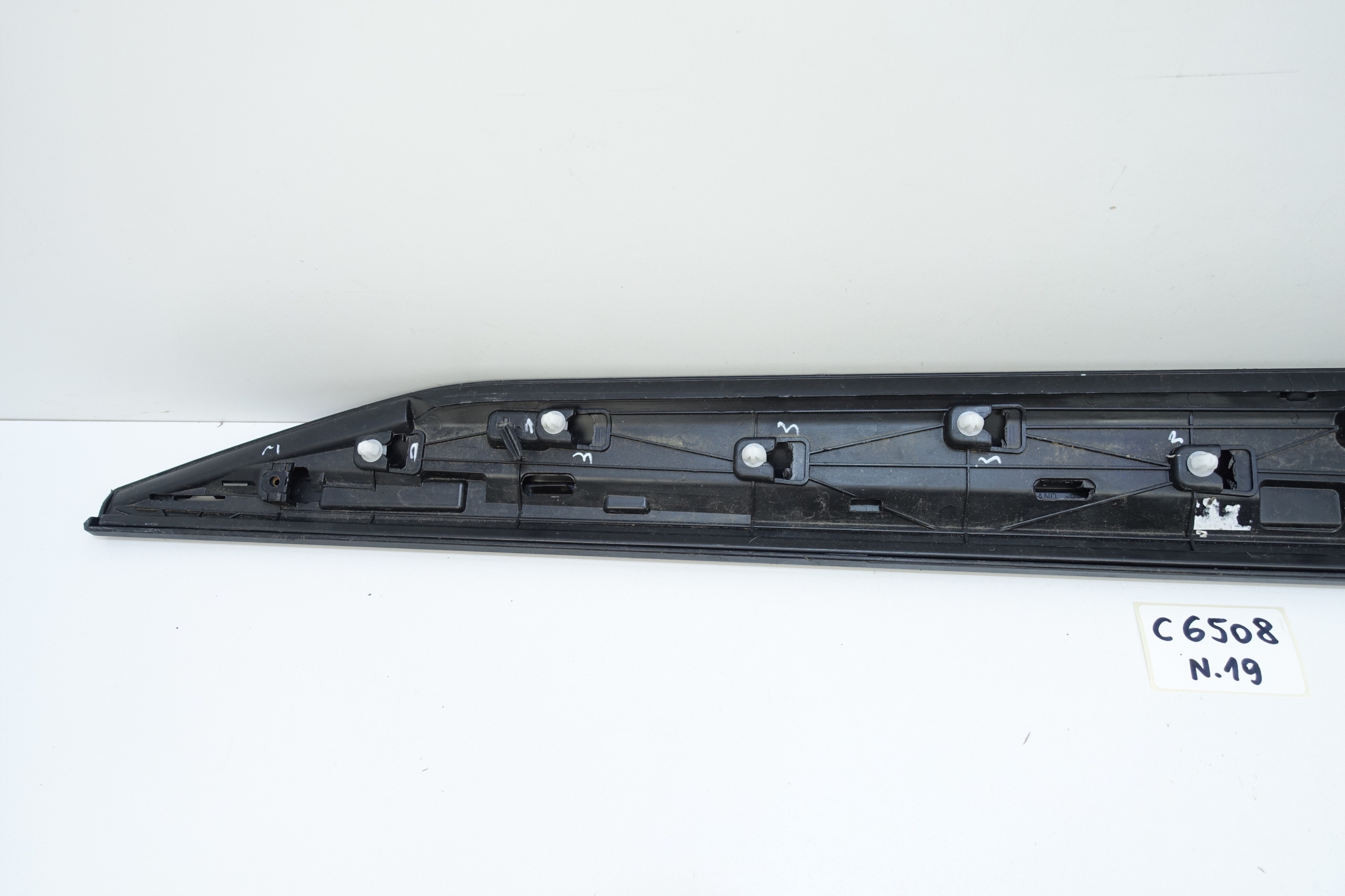 moulding door right front SUPERB III 3V0 SPORTLINE