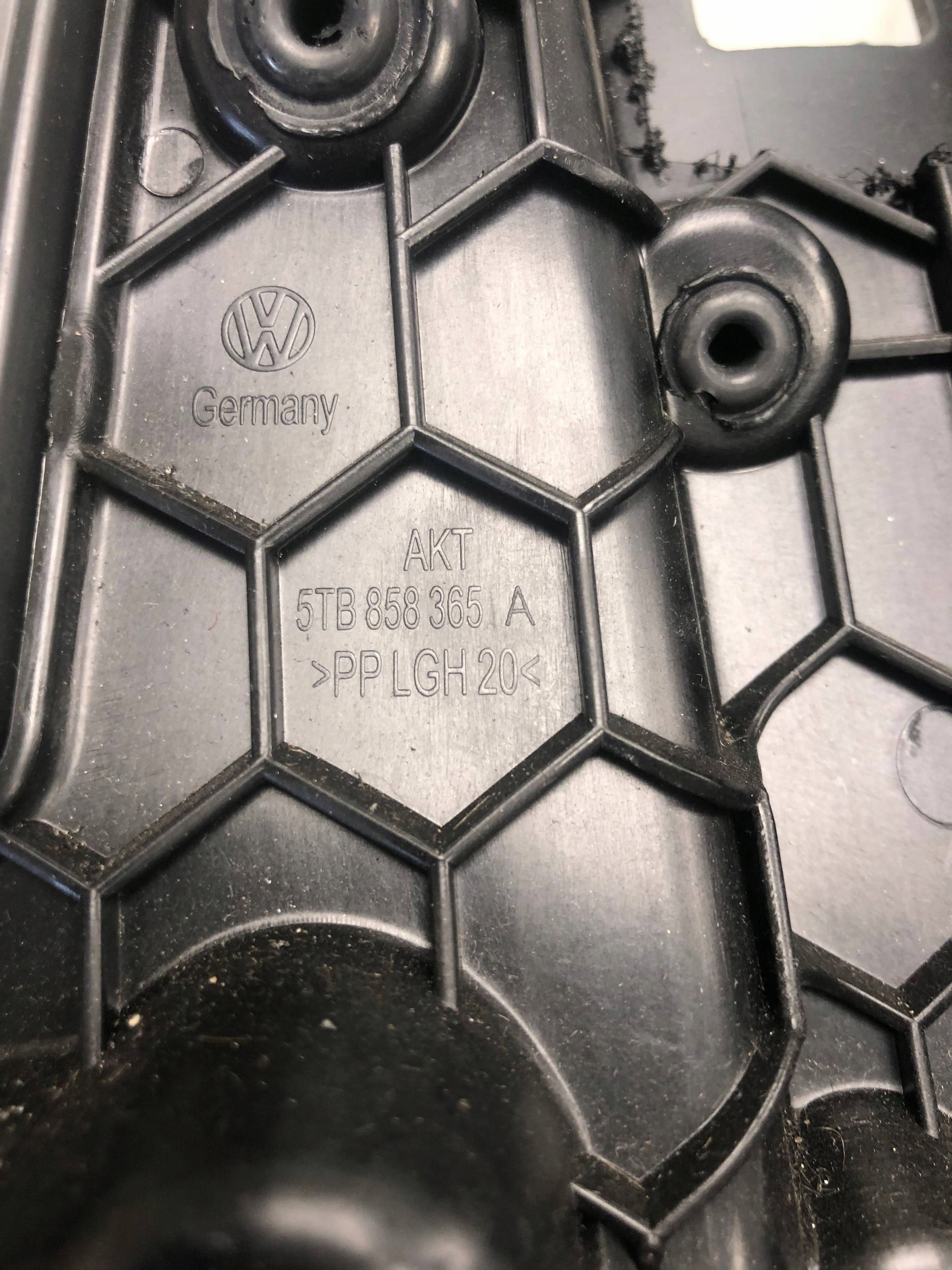 Blende Abdeckung konsole VW TOURAN III 5TB858365A