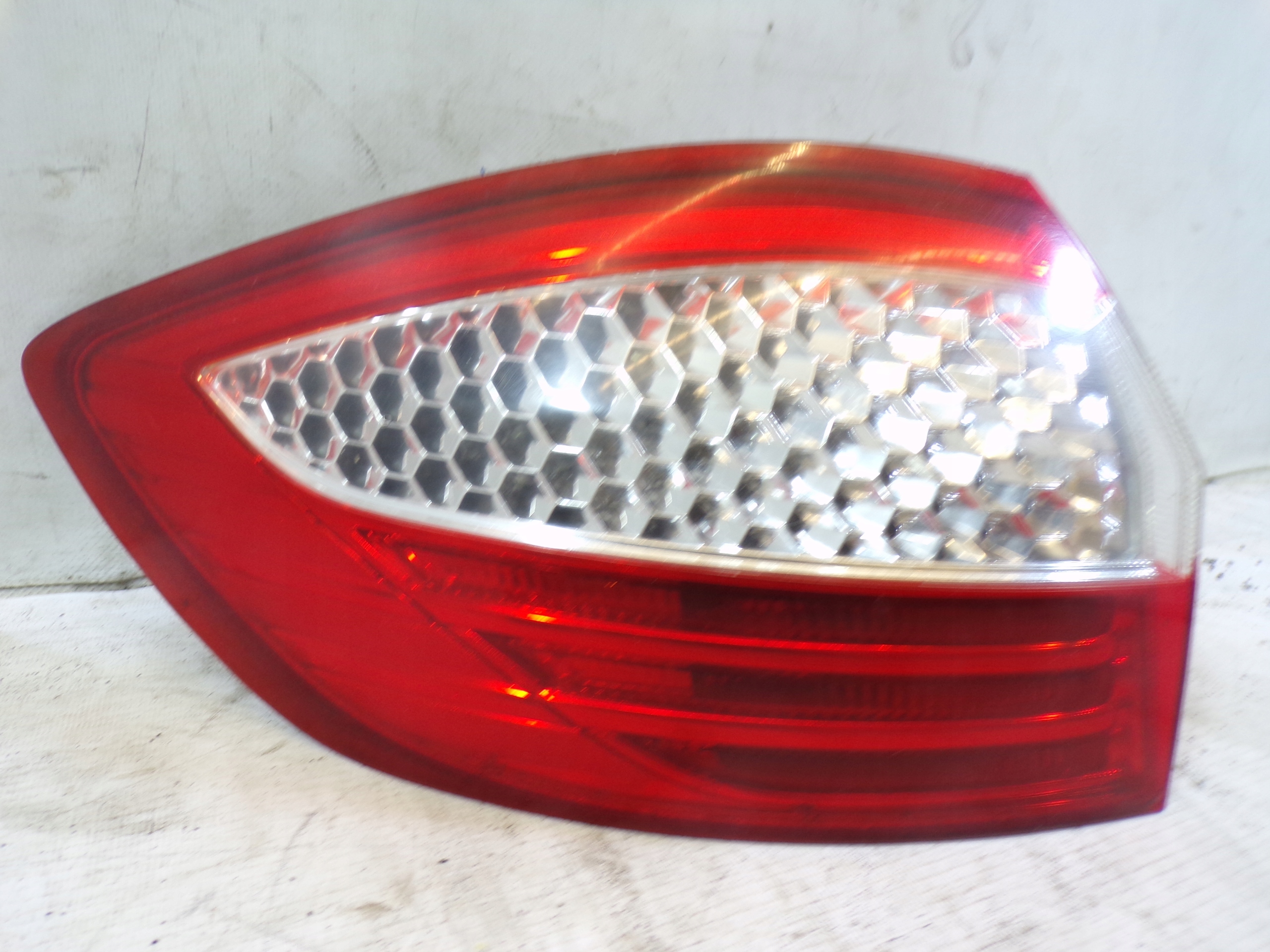 light rear rear part left FORD MONDEO 4 IV KOMBI
