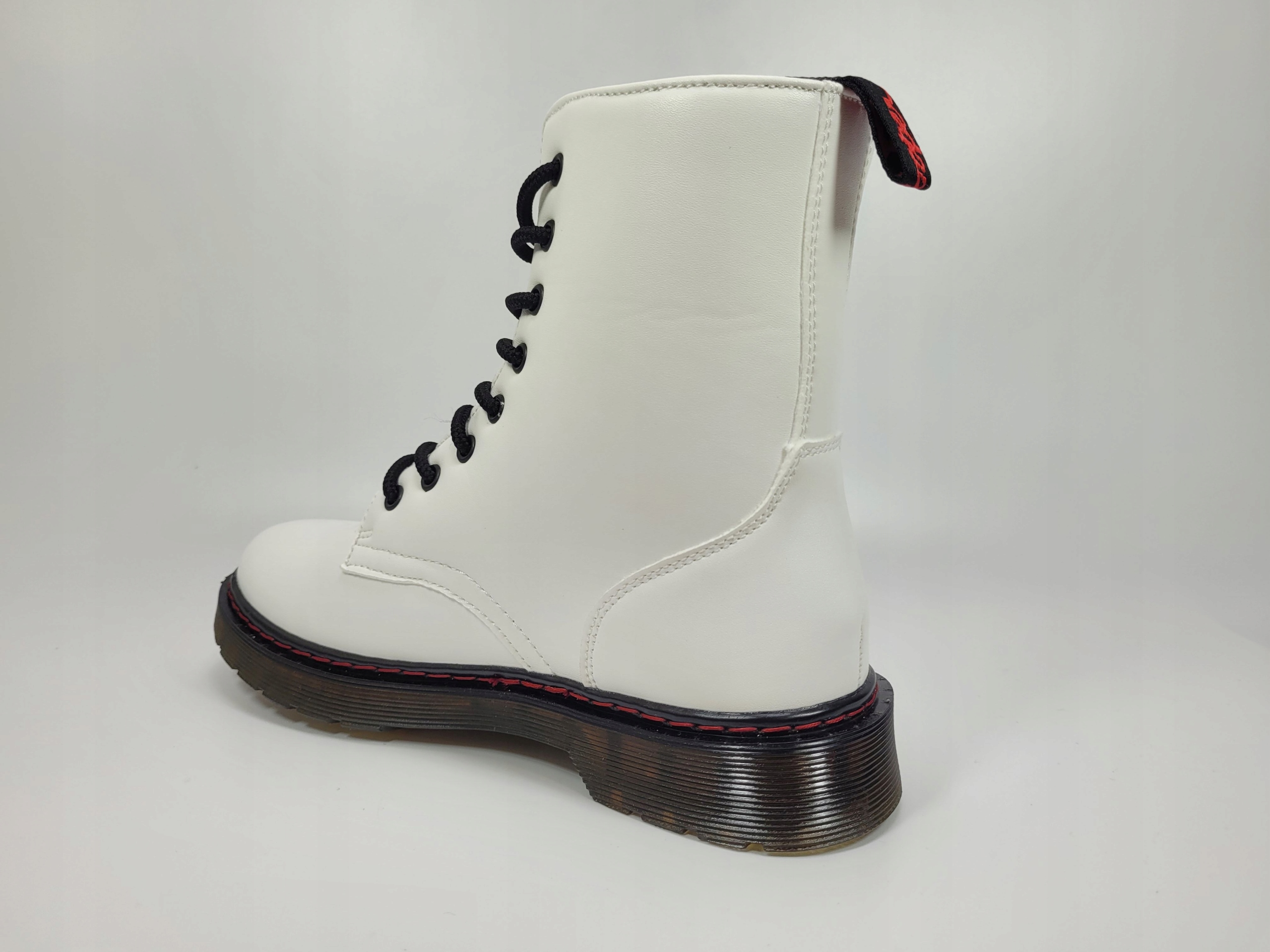 GLANY OCIEPLANE LEE COOPER LCJ-22-31-1439 BIAŁY 39 Rozmiar 39