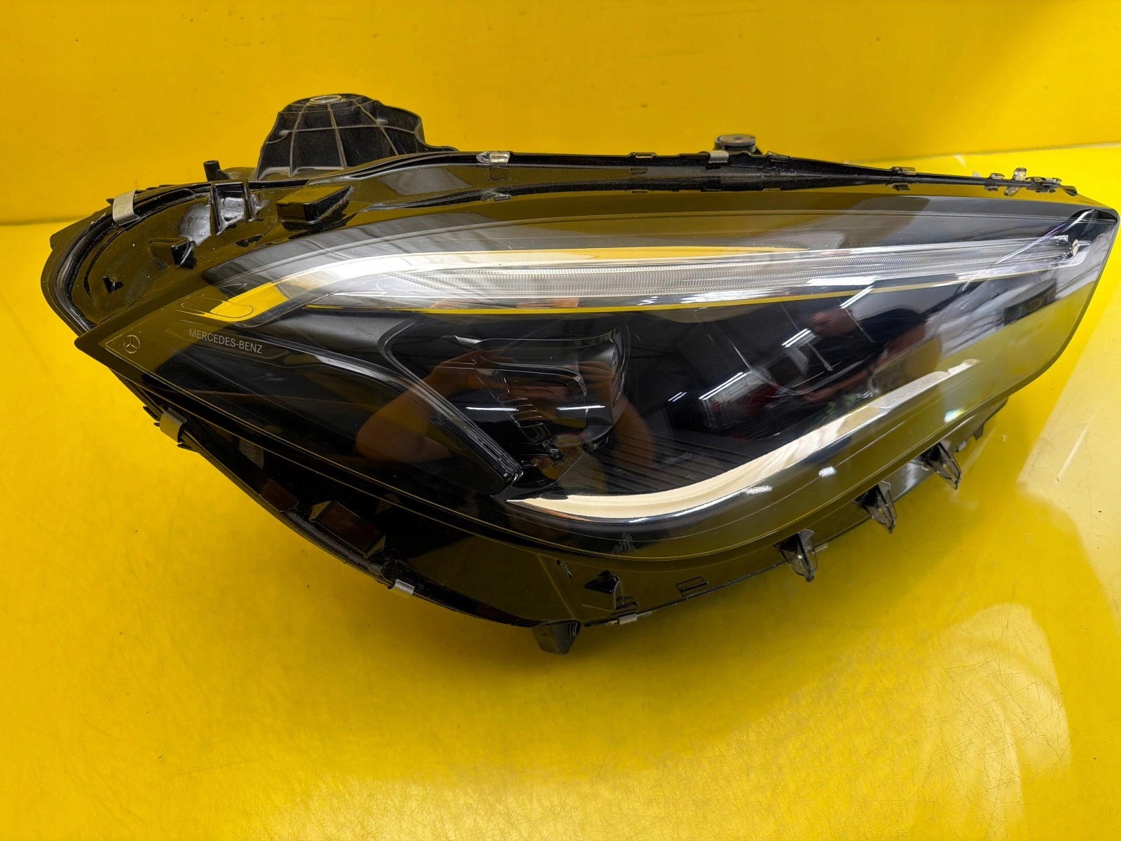 light right Mercedes CLE 236 W236 Led High Performance A2369062801