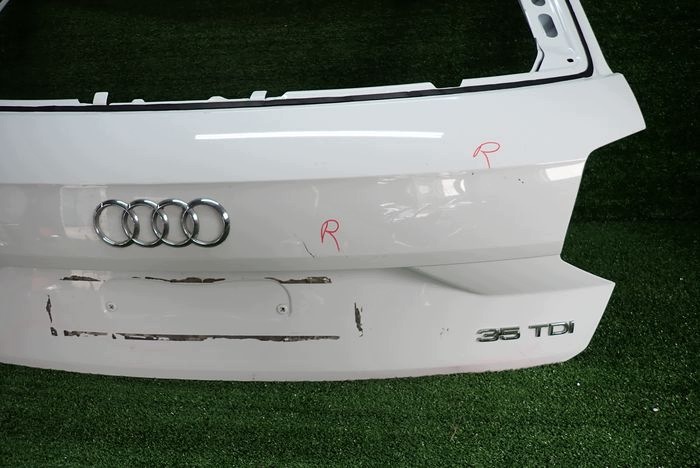 AUDI Q2 17- Heckklappe heck