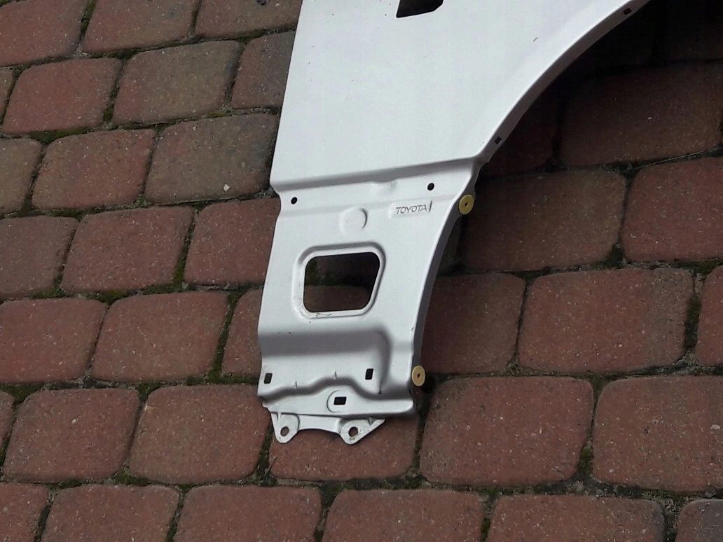 Lexus LS F3 LS430 Lift błotnik prawy przód przedni 04-06 Kolor srebrny