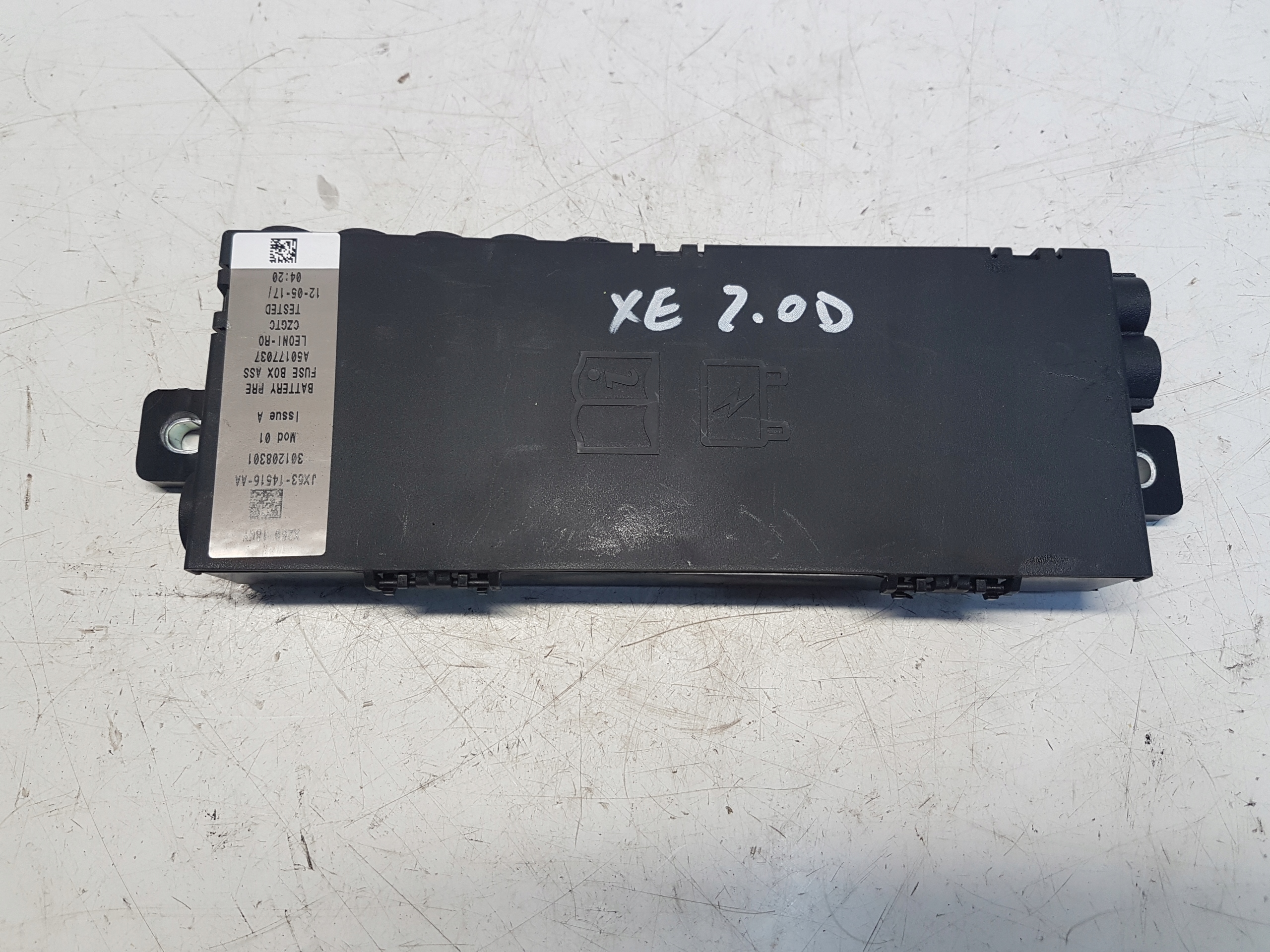 Jaguar XE X760 2.0D Module fusibles