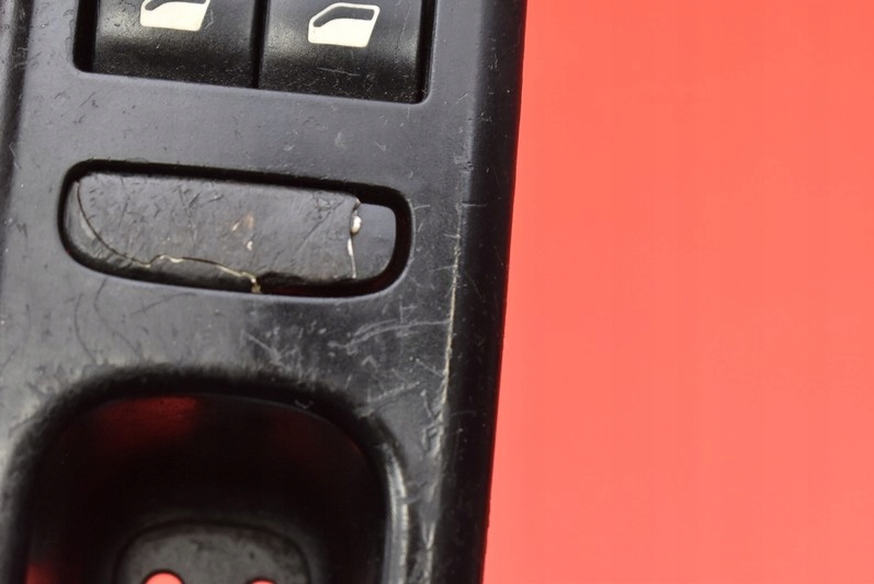 control panel of the window EU 96468704XT PEUGEOT 407 04-10