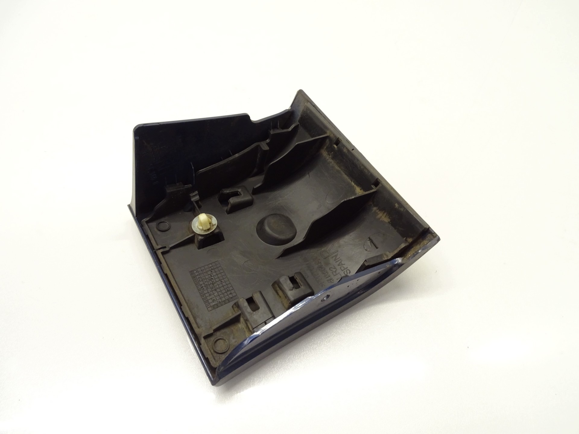 cap right of the threshold AUDI Q7 4L 4L0854960A