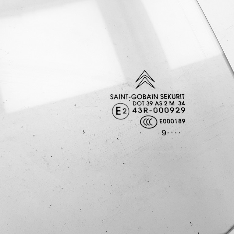 SZYBA DRZWI PRAWY TYŁ CITROEN C5 X7 Strona zabudowy tył - prawa