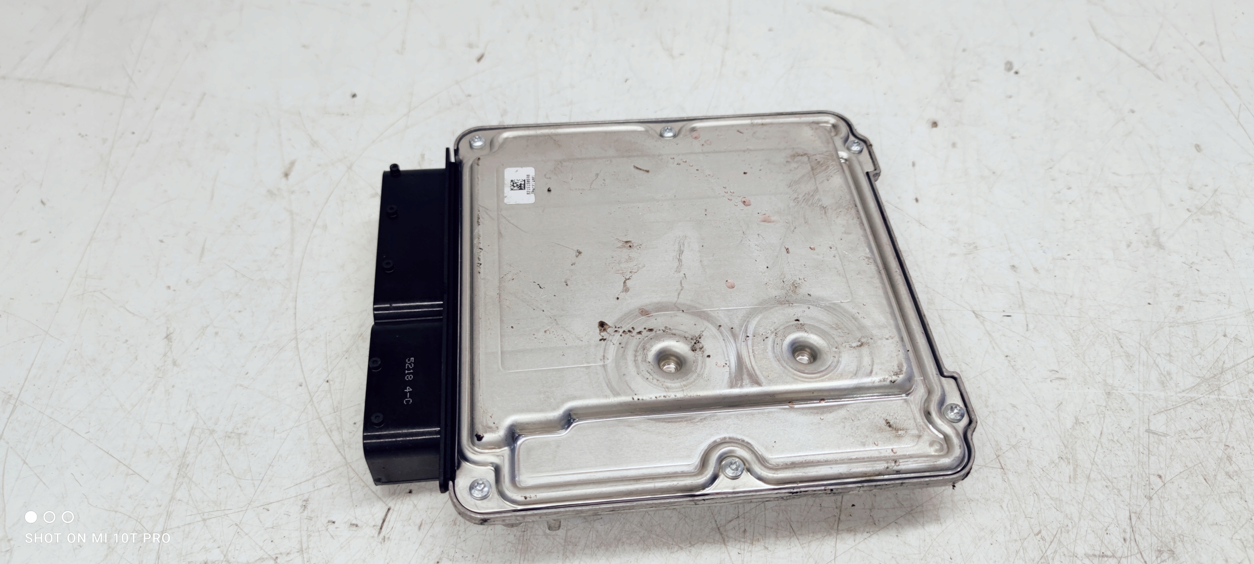 computer control unit of the engine AUDI A4 B8 03L906022JM