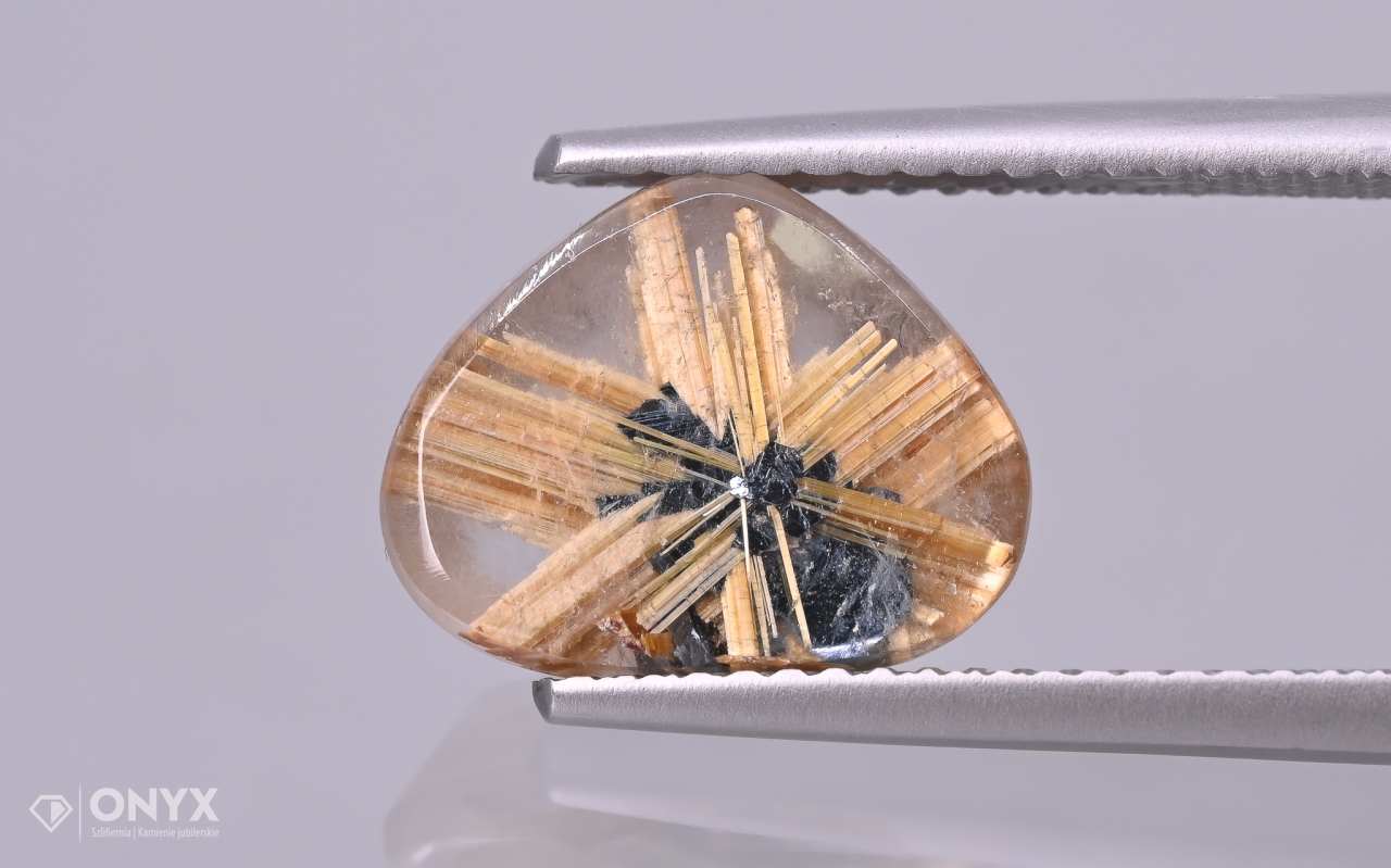 Křemen s rutilovou nepravidelnou deskou 12x9,5 mm