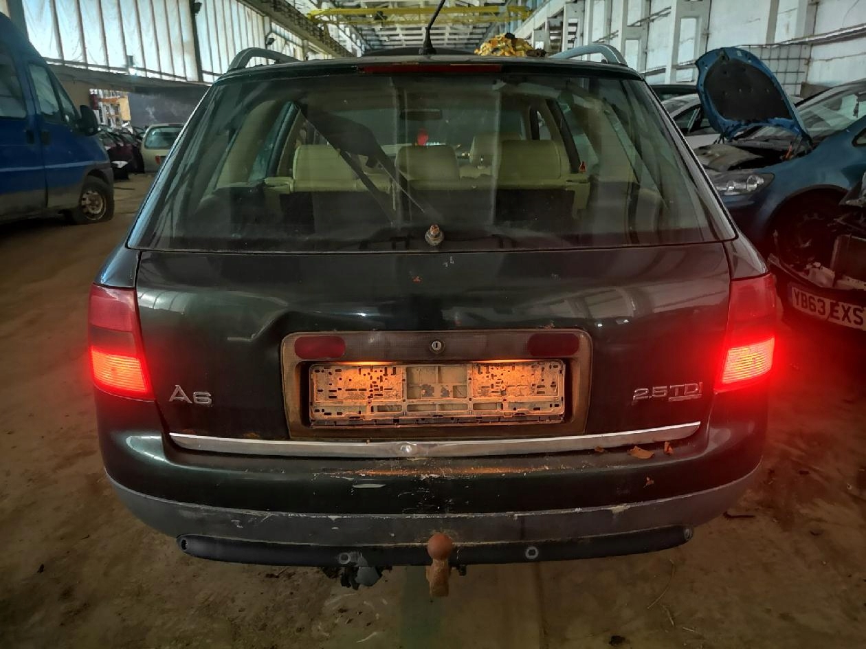 Audi A6 шланг гур руля 2001 2.5л