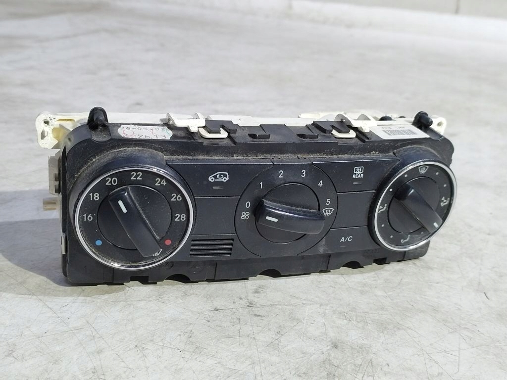 Mercedes B klasa W245 panel BOCCHETTE A1698301985