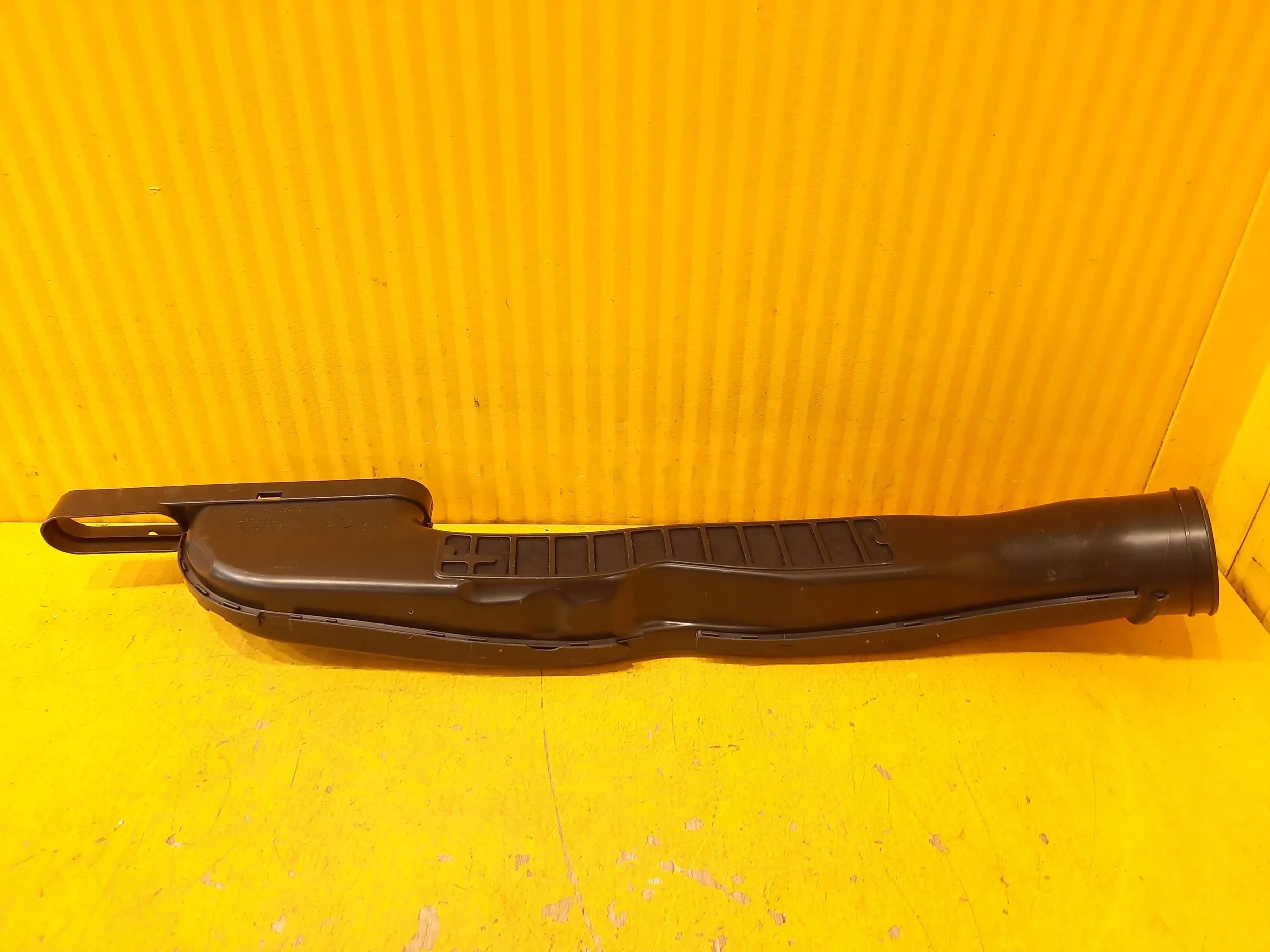 Mercedes-Benz CLA C118 W118 RURA DOLOT WLOT POWIETRZA A6540943400