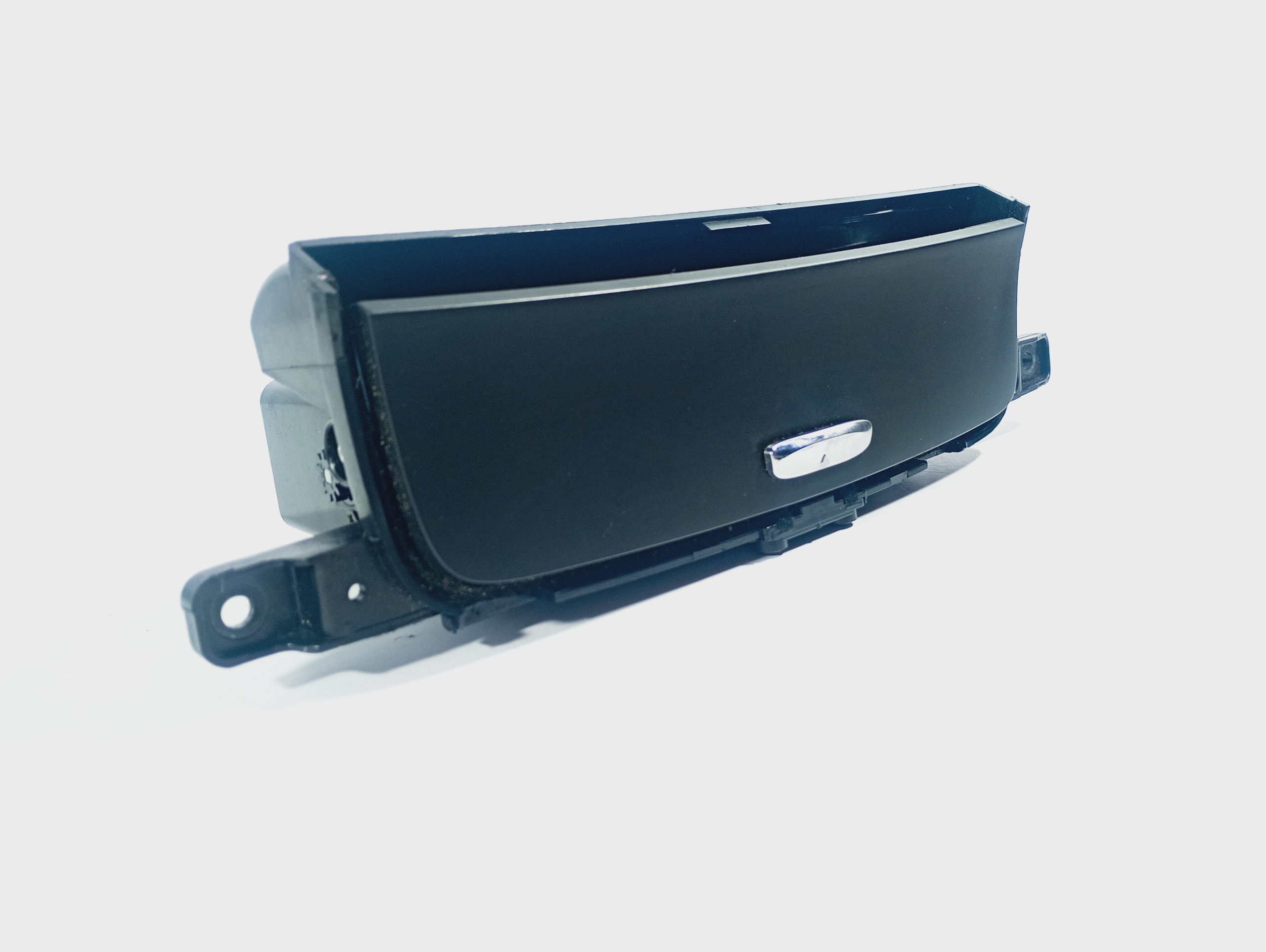 passenger compartment plato OE 4D84625100 Kia Carnival 06-15