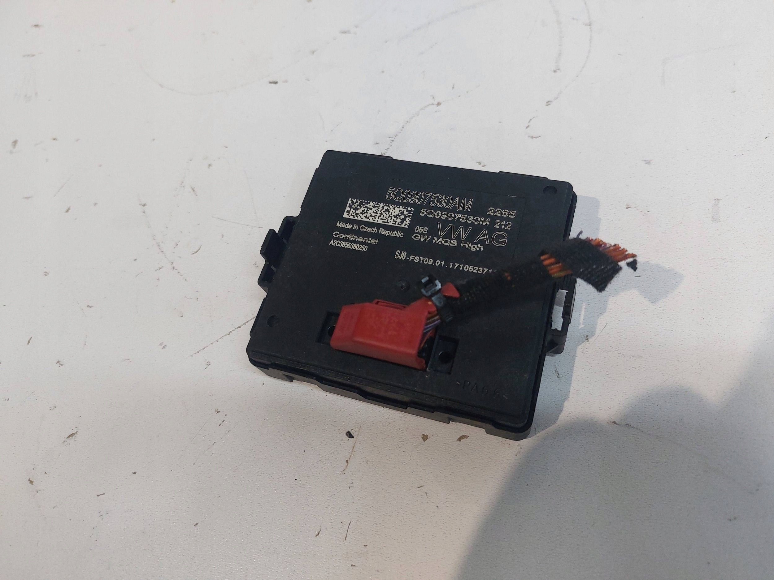 VW GOLF VII PASSAT B8 OCTAVIA III module control unit GATEWAY 5Q0907530M