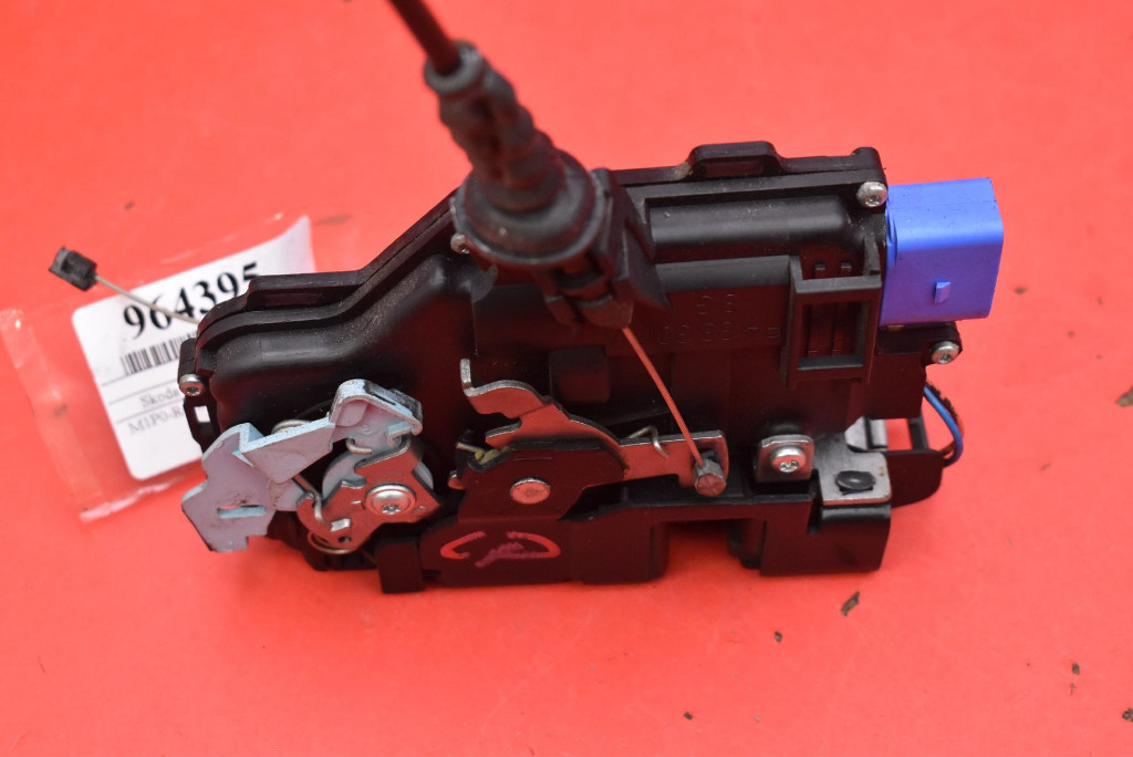 lock door left front front EU 3D1837015AB SKODA OCTAVIA 2 II 04-08