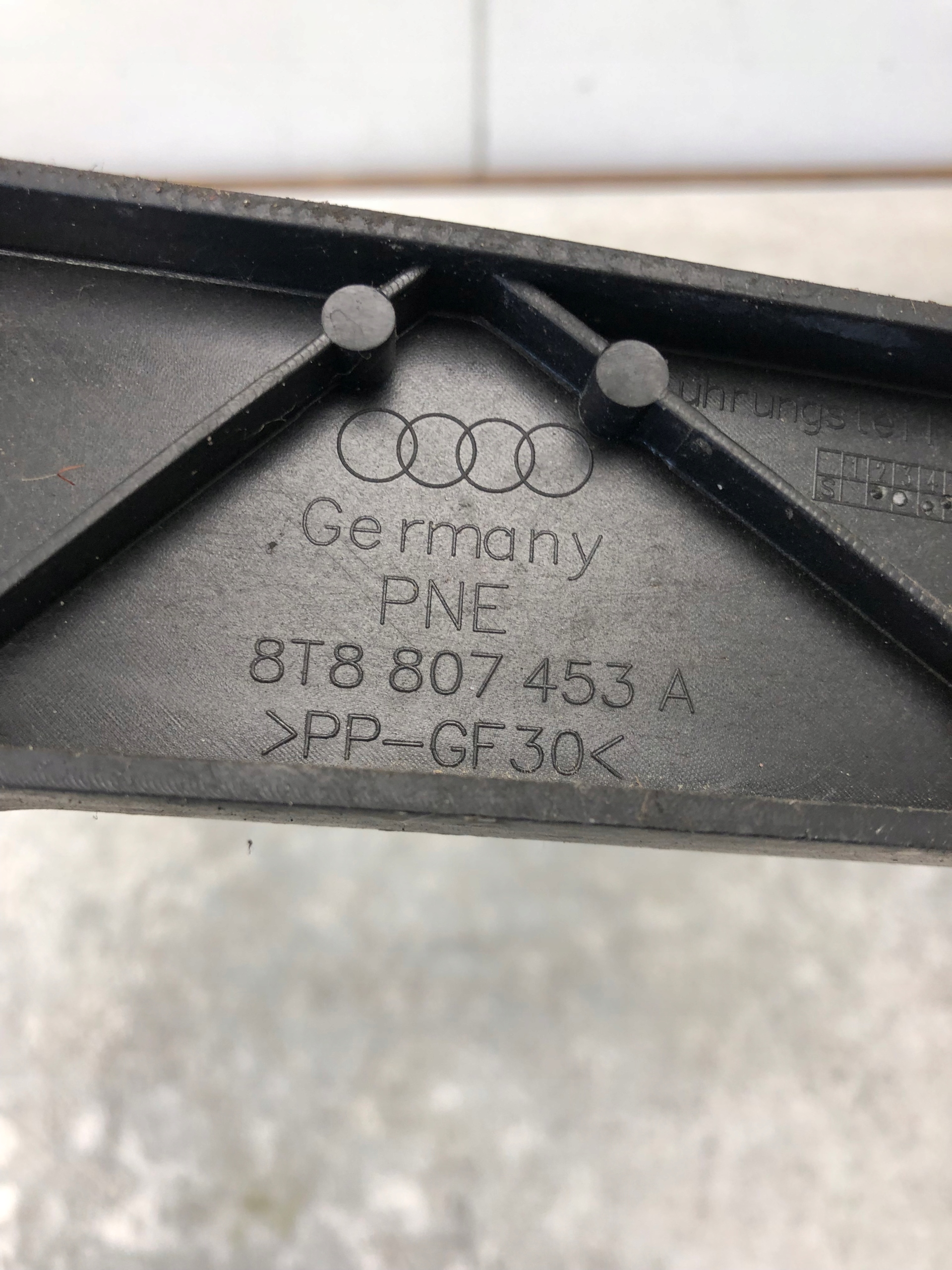 bumper bracket left rear part AUDI A5 SPORTBACK LIFT