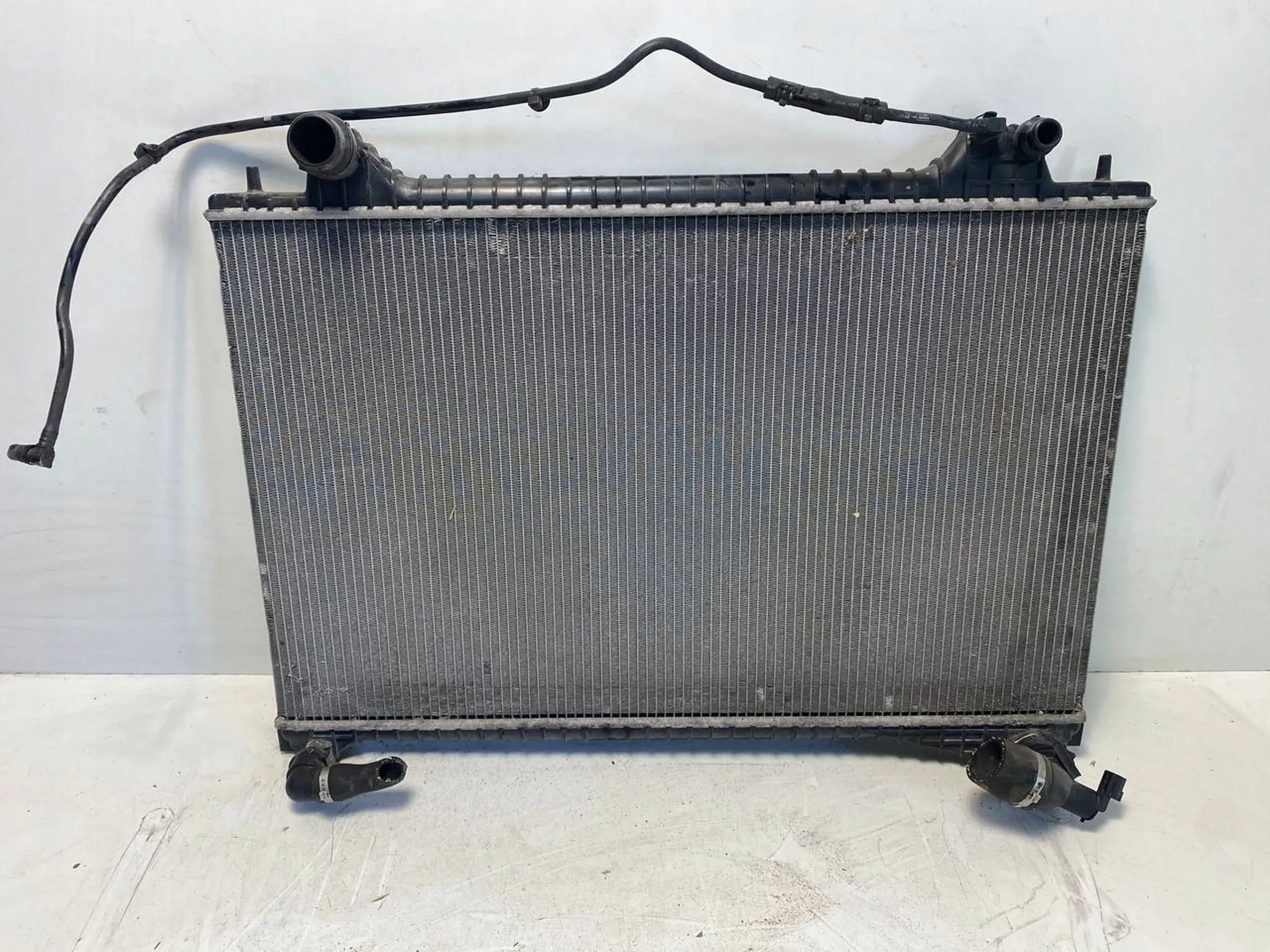 CHŁODNICA WODY JAGUAR XE XF 2015- GX738005DC