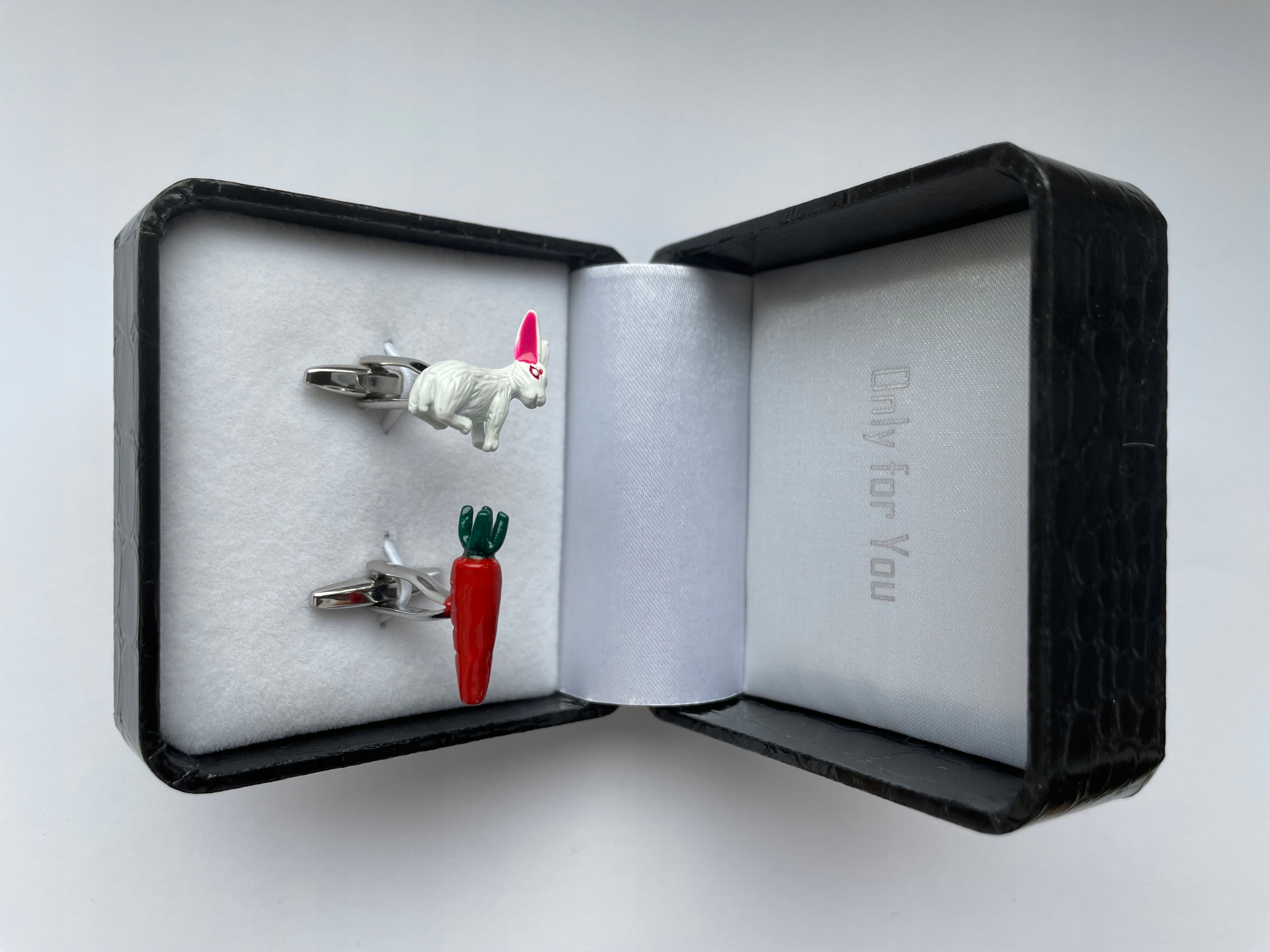 Manžetové knoflíčky Exc Zajíček Králík a Mrkev Pouzdro