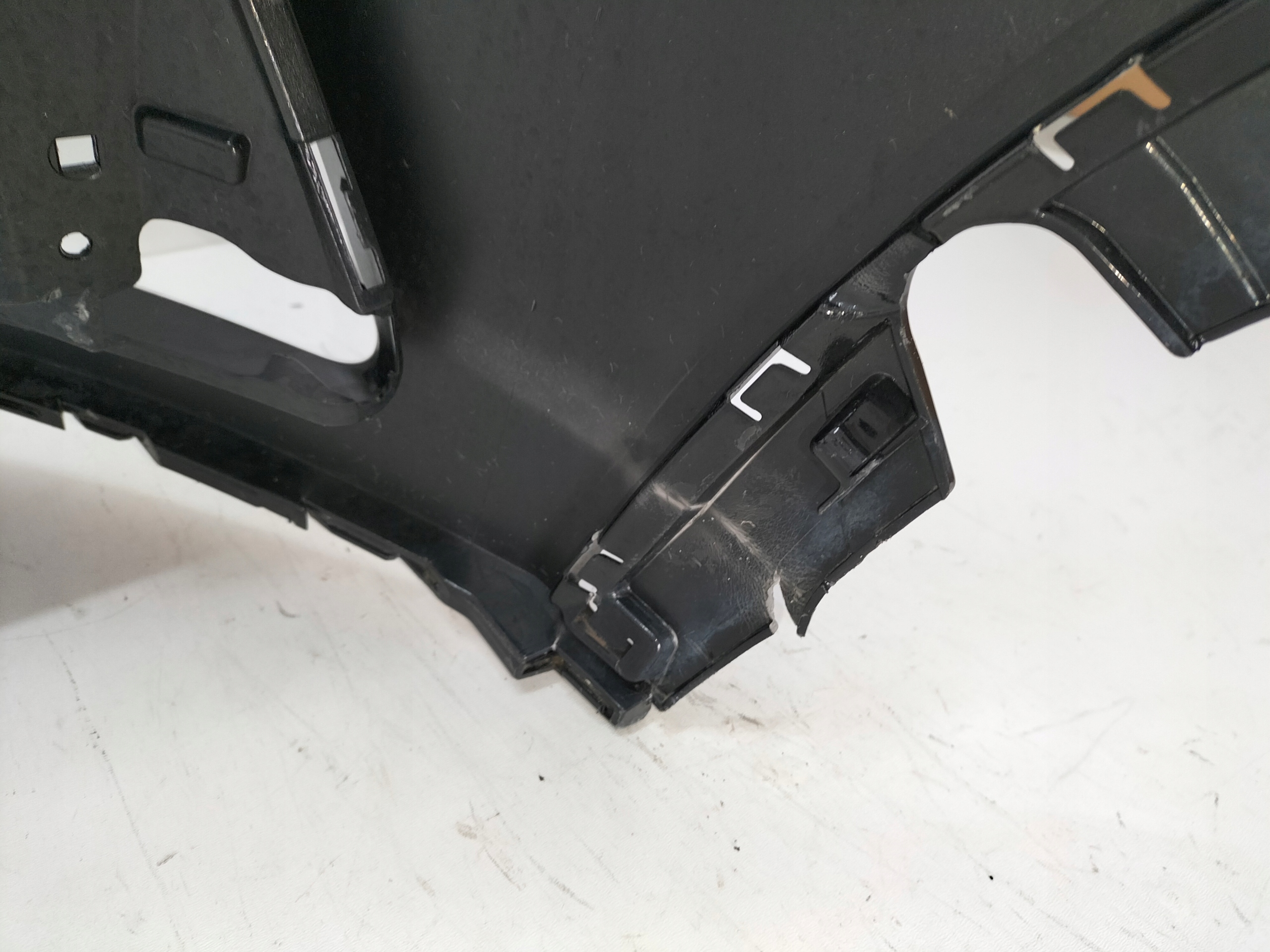front bumper front SEAT ARONA 17